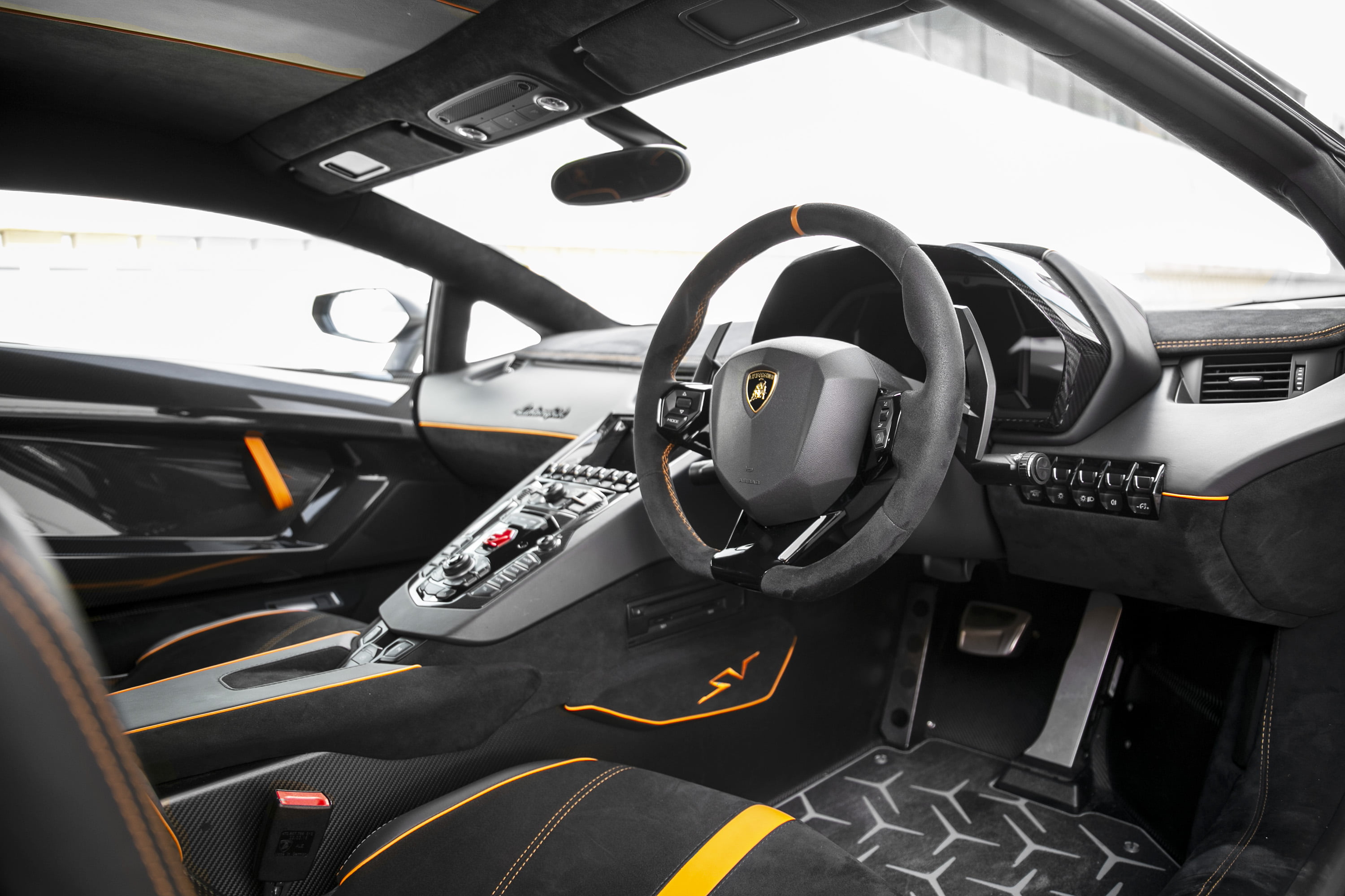 2016 Lamborghini Aventador SV LP750-4, 4/17