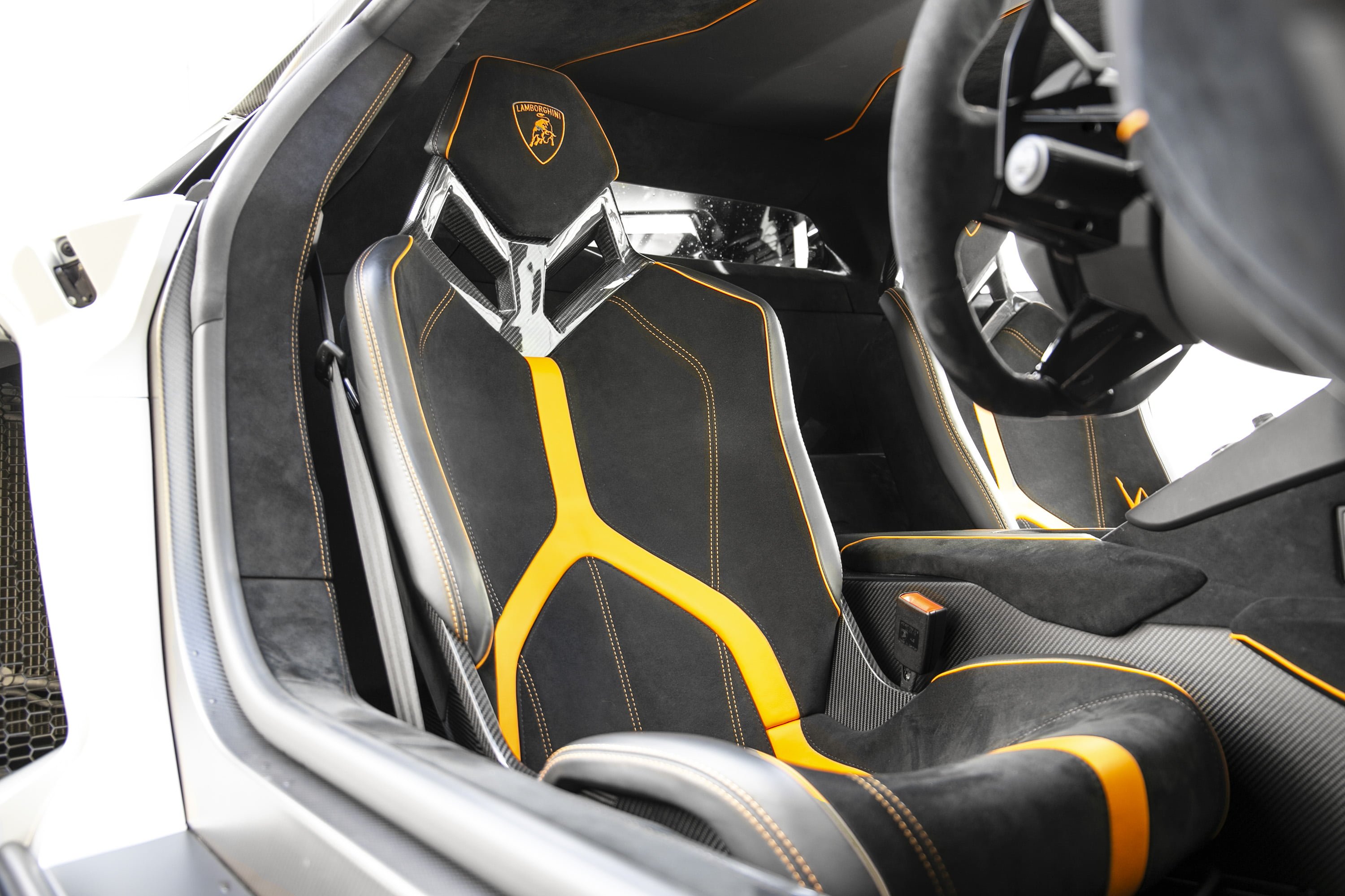 2016 Lamborghini Aventador SV LP750-4, 6/17