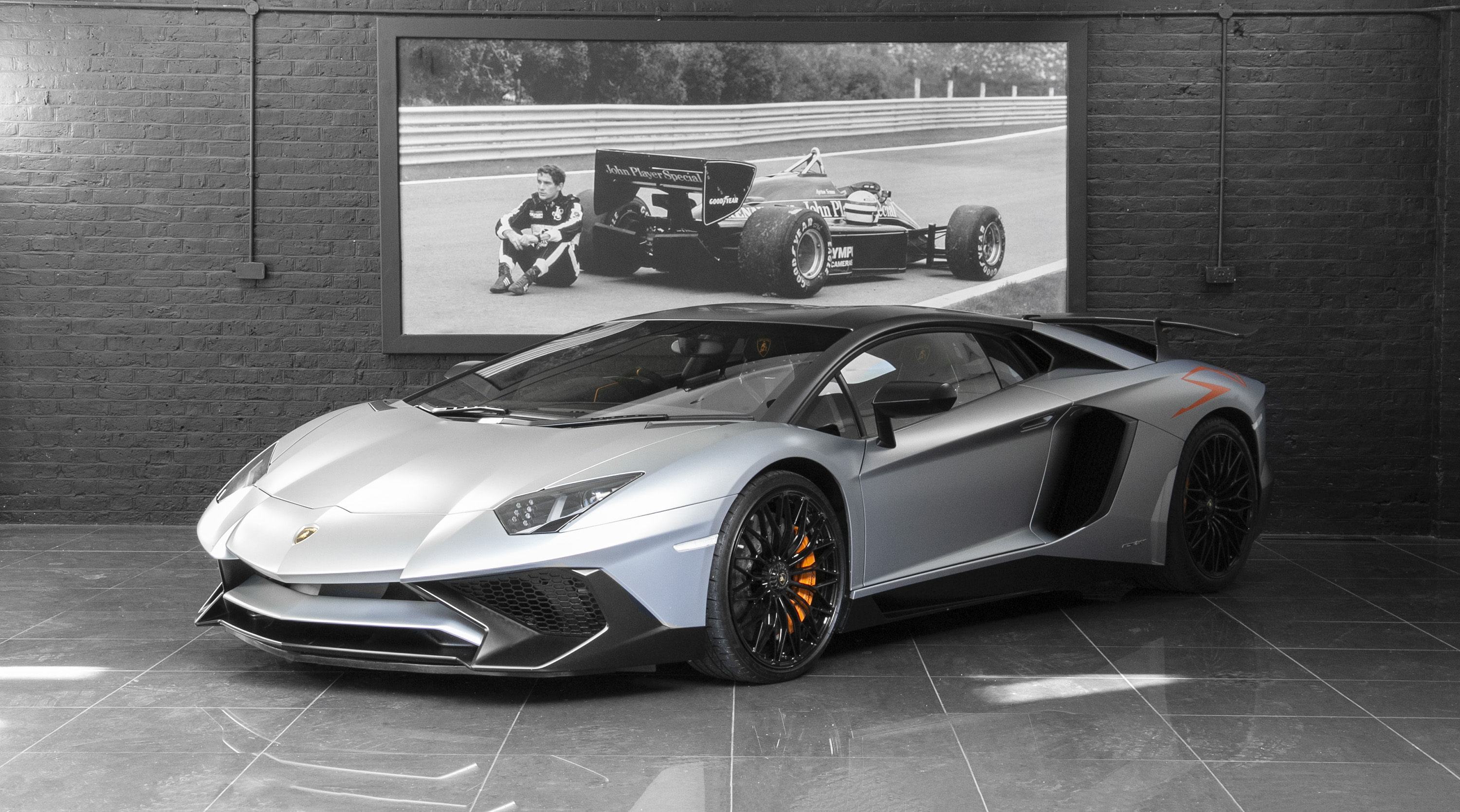 2016 Lamborghini Aventador SV LP750-4, 13/17