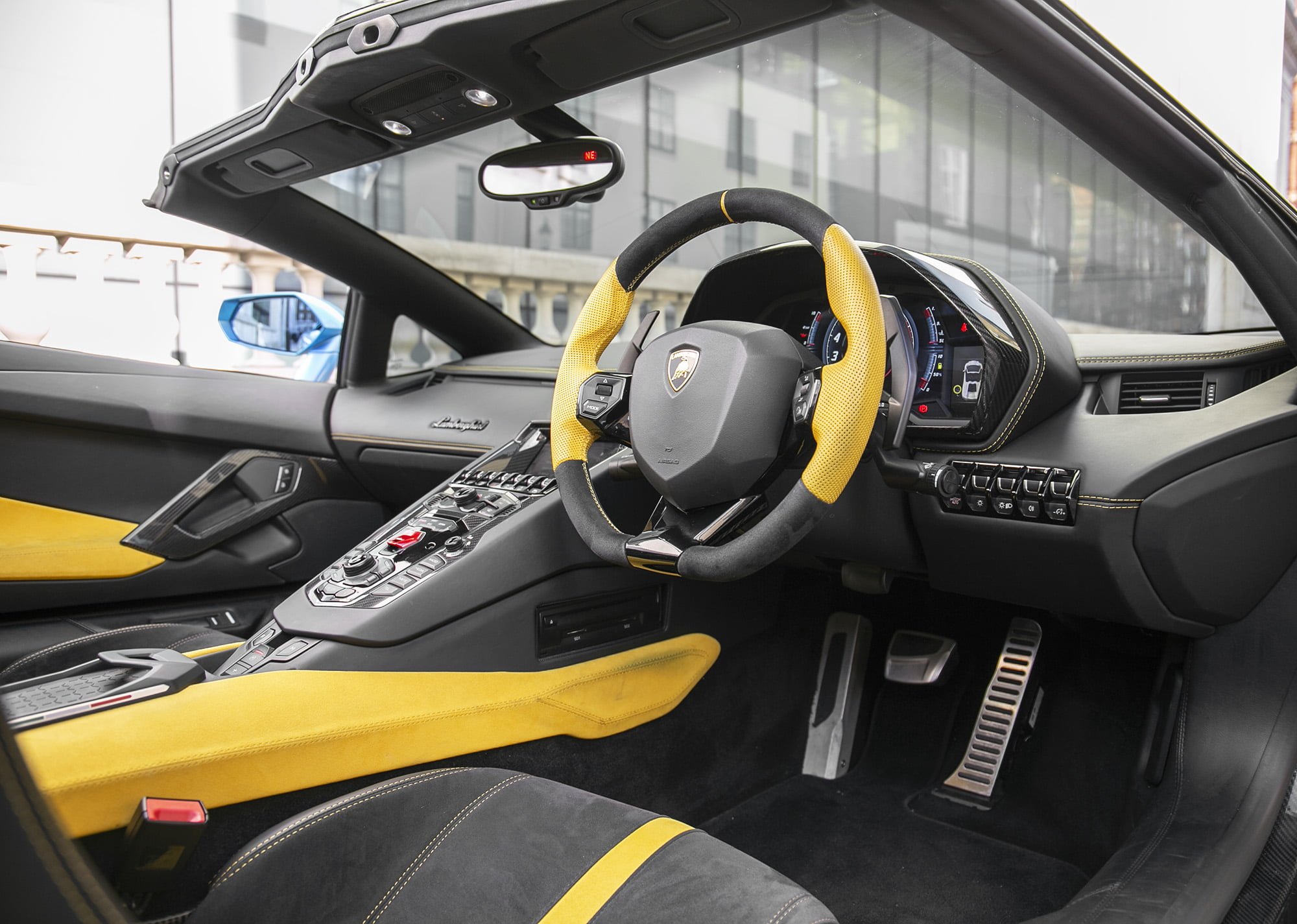2018 Lamborghini Aventador S Roadster, 3/23
