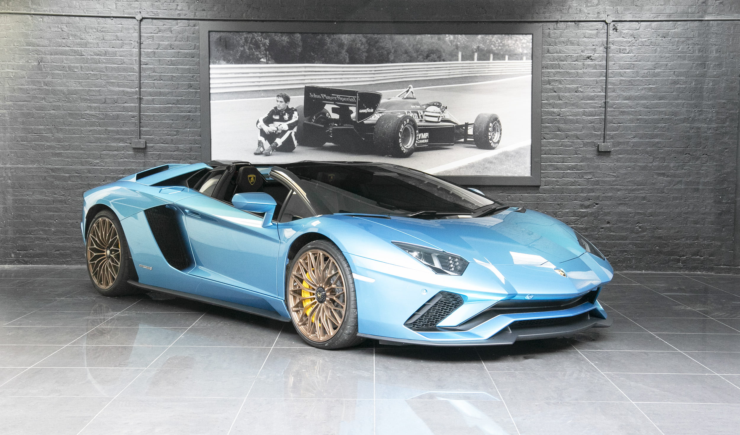 2018 Lamborghini Aventador S Roadster, 10/23