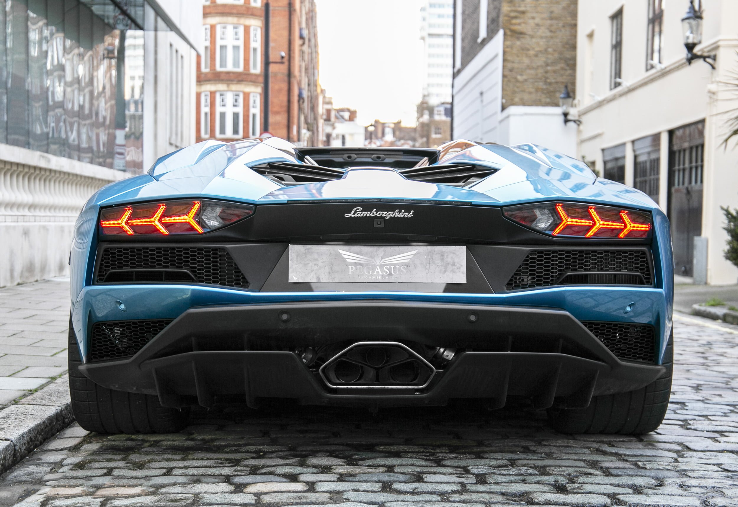 2018 Lamborghini Aventador S Roadster, 12/23