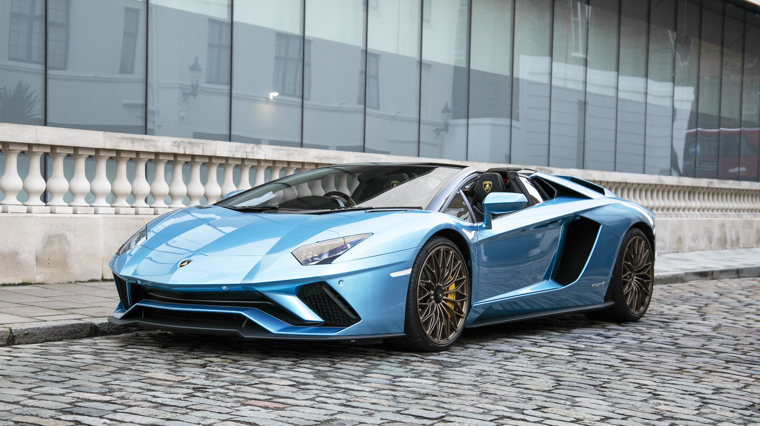 2018 Lamborghini Aventador S Roadster, 16/23