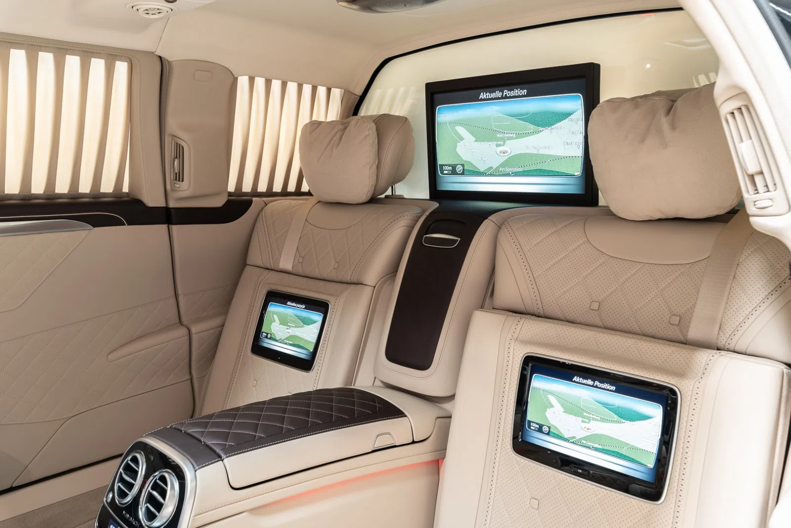 2018 Mercedes-Maybach S600 PULLMAN interior, seats