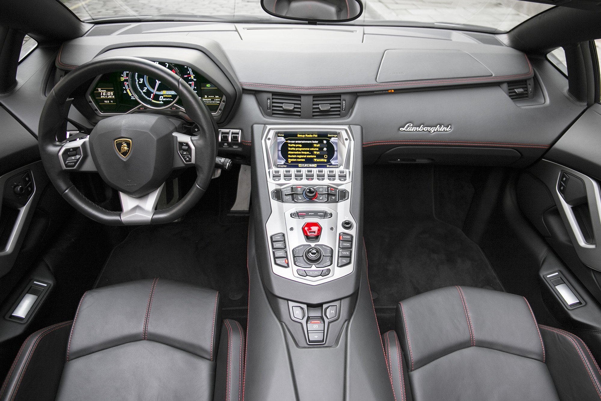 2014 Lamborghini Aventador Roadster LP700-4, 11/24