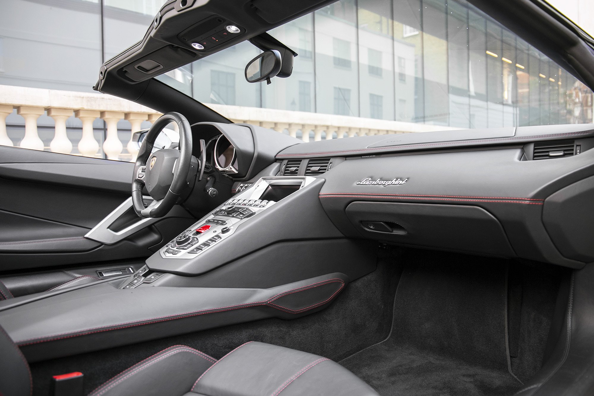 2014 Lamborghini Aventador Roadster LP700-4, 19/24