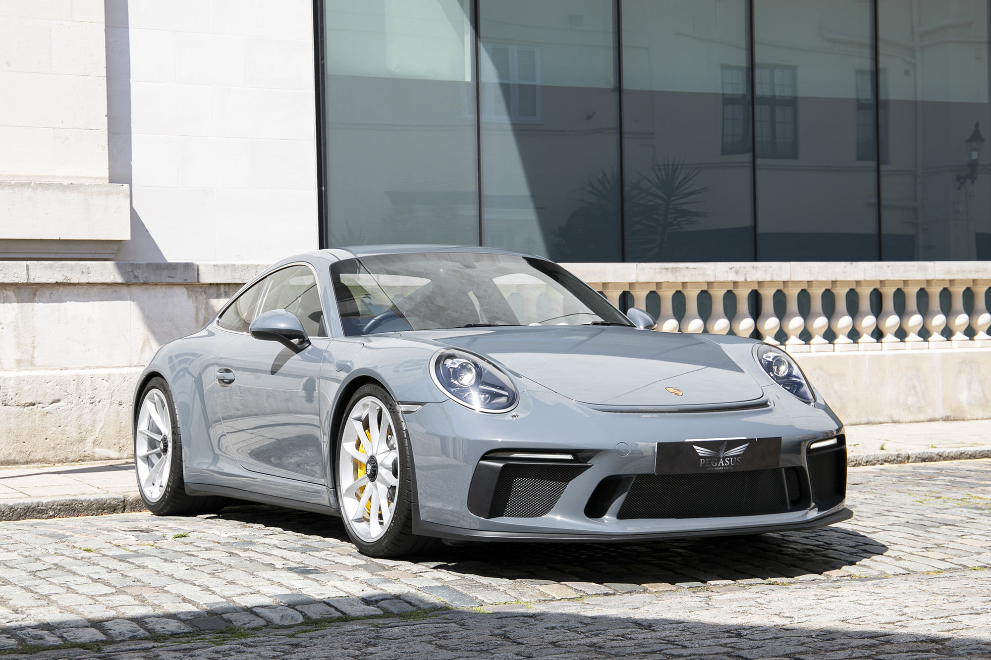2018 Porsche 991.2 GT3 Touring, 4/20