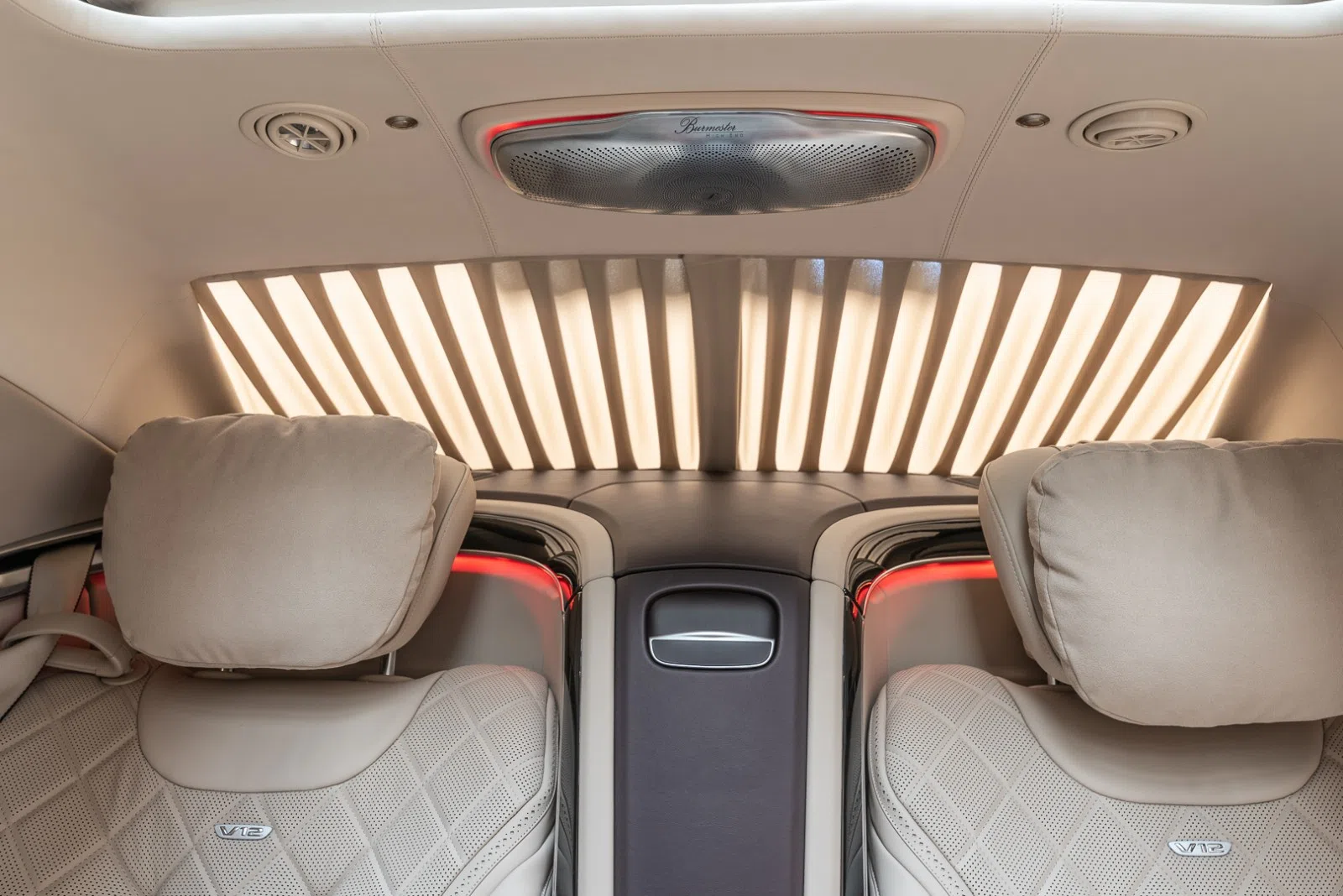 2018 Mercedes-Maybach S600 PULLMAN interior