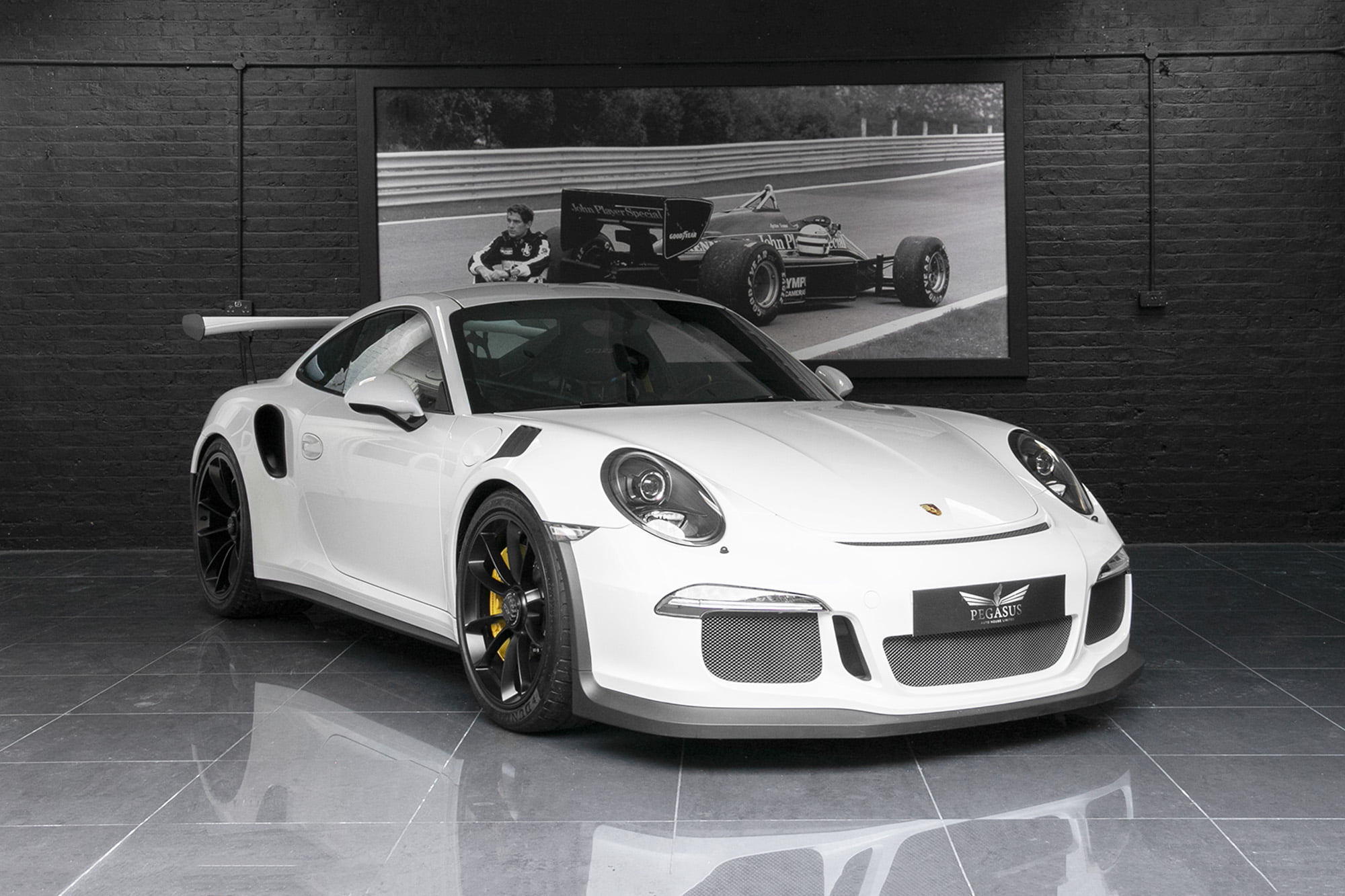 2016 Porsche 911 GT3 RS, 20/21