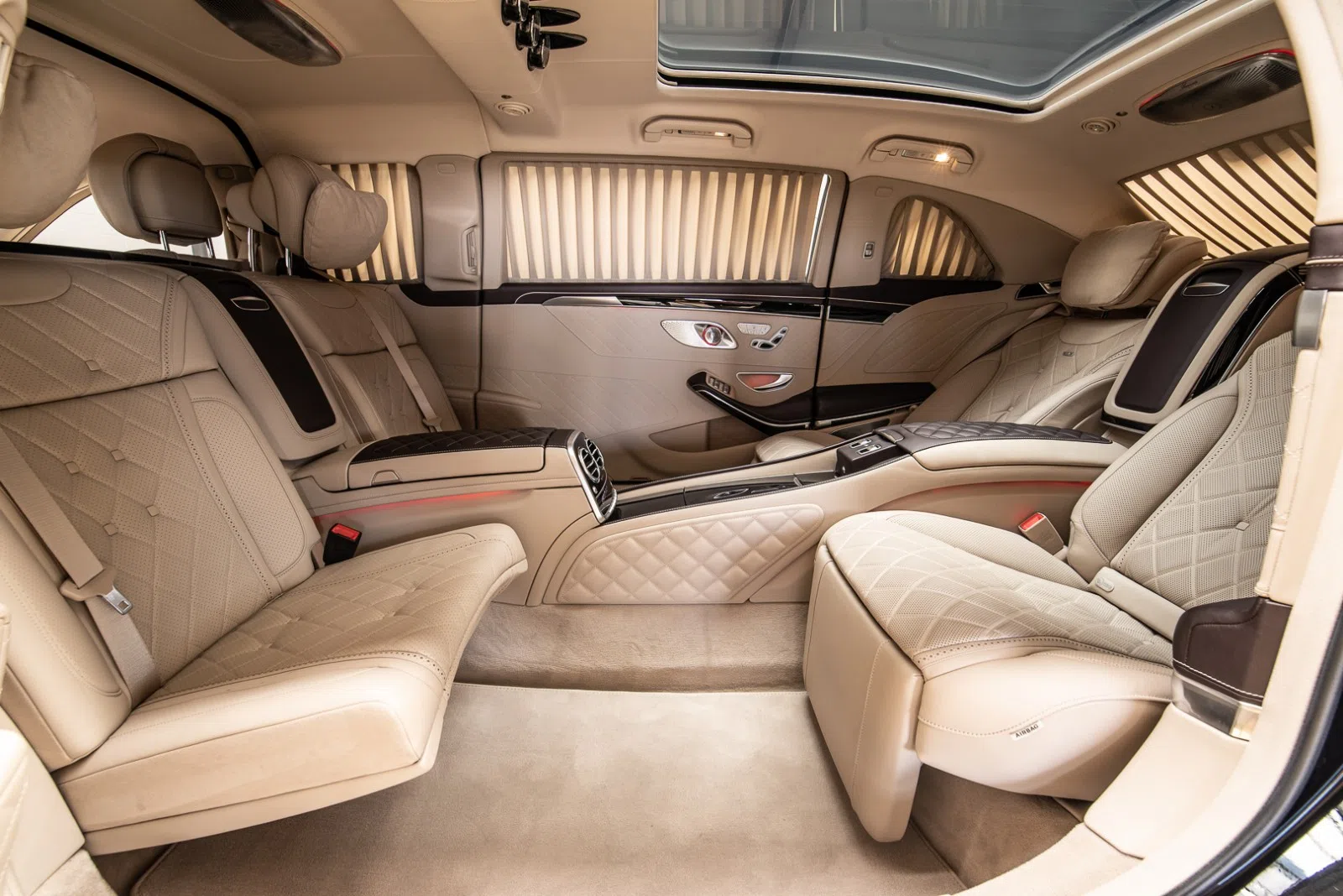 2018 Mercedes-Maybach S600 PULLMAN interior, seats