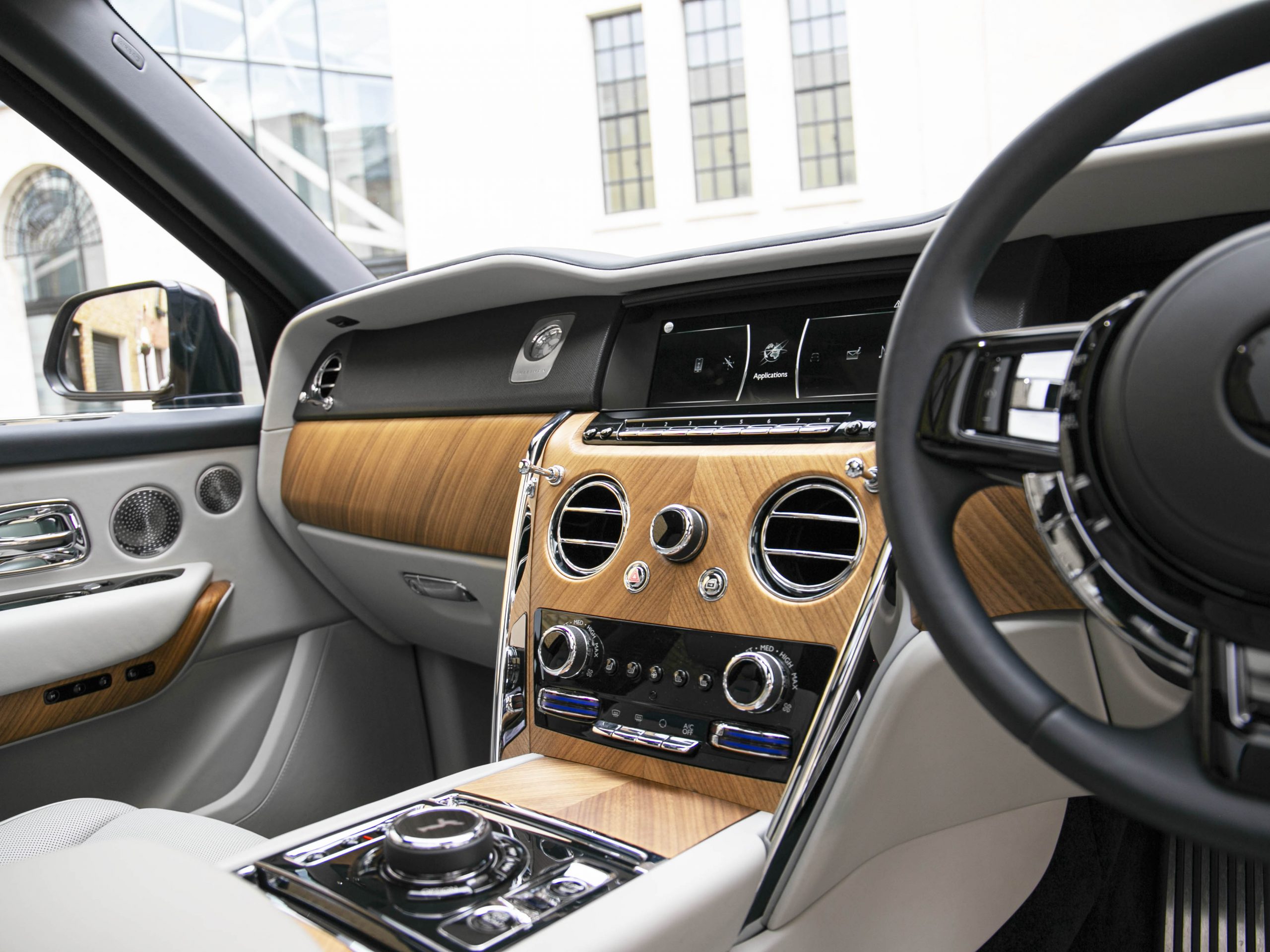 2019 Rolls-Royce Cullinan, 18/20