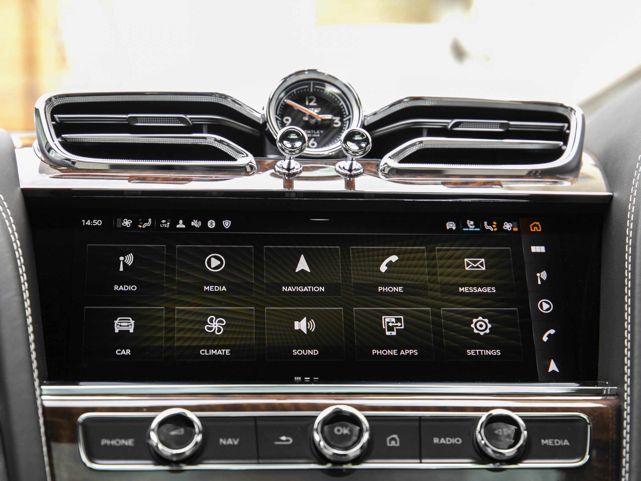 2020 Bentley Bentayga V8 FIRST EDITION, 17/20