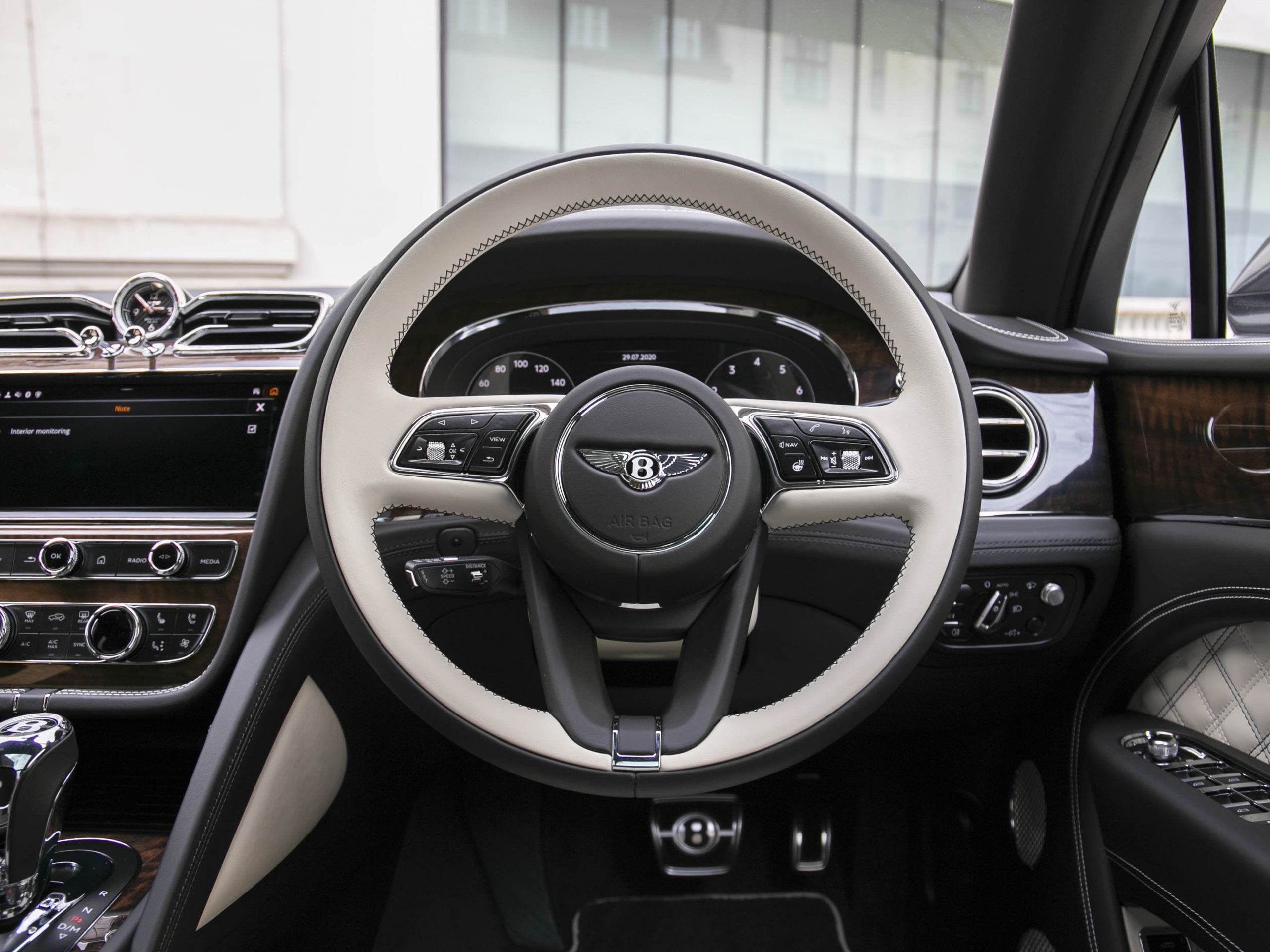 2020 Bentley Bentayga V8 FIRST EDITION, 18/20