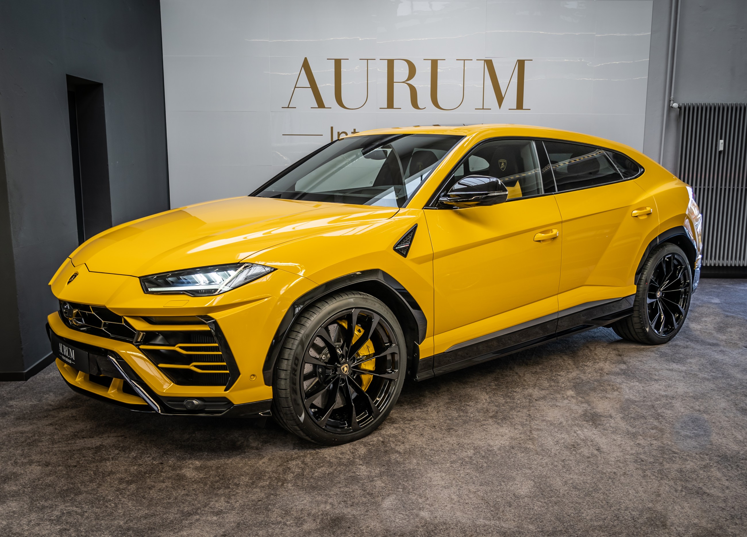 2020 Lamborghini Urus, 3/19