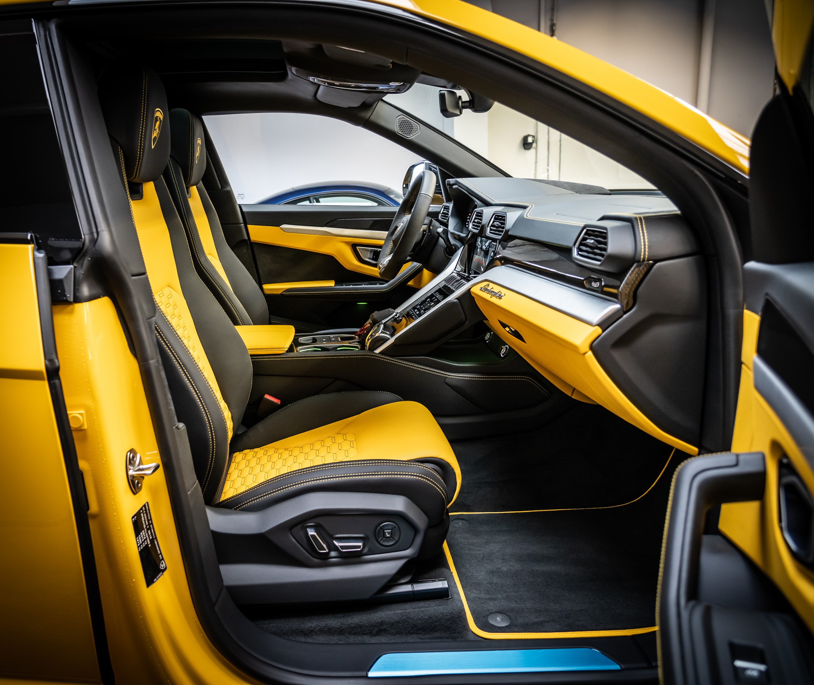 2020 Lamborghini Urus, 5/19