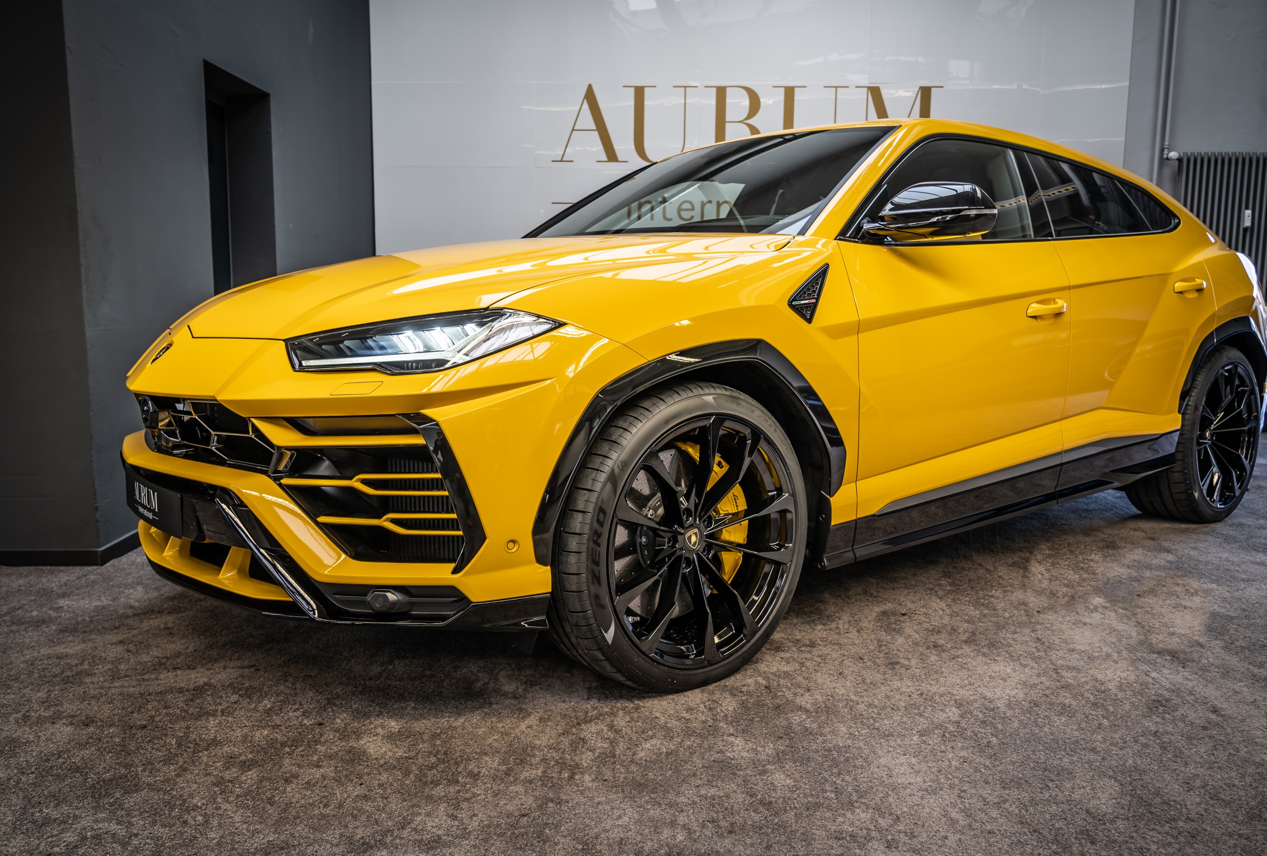 2020 Lamborghini Urus, 12/19