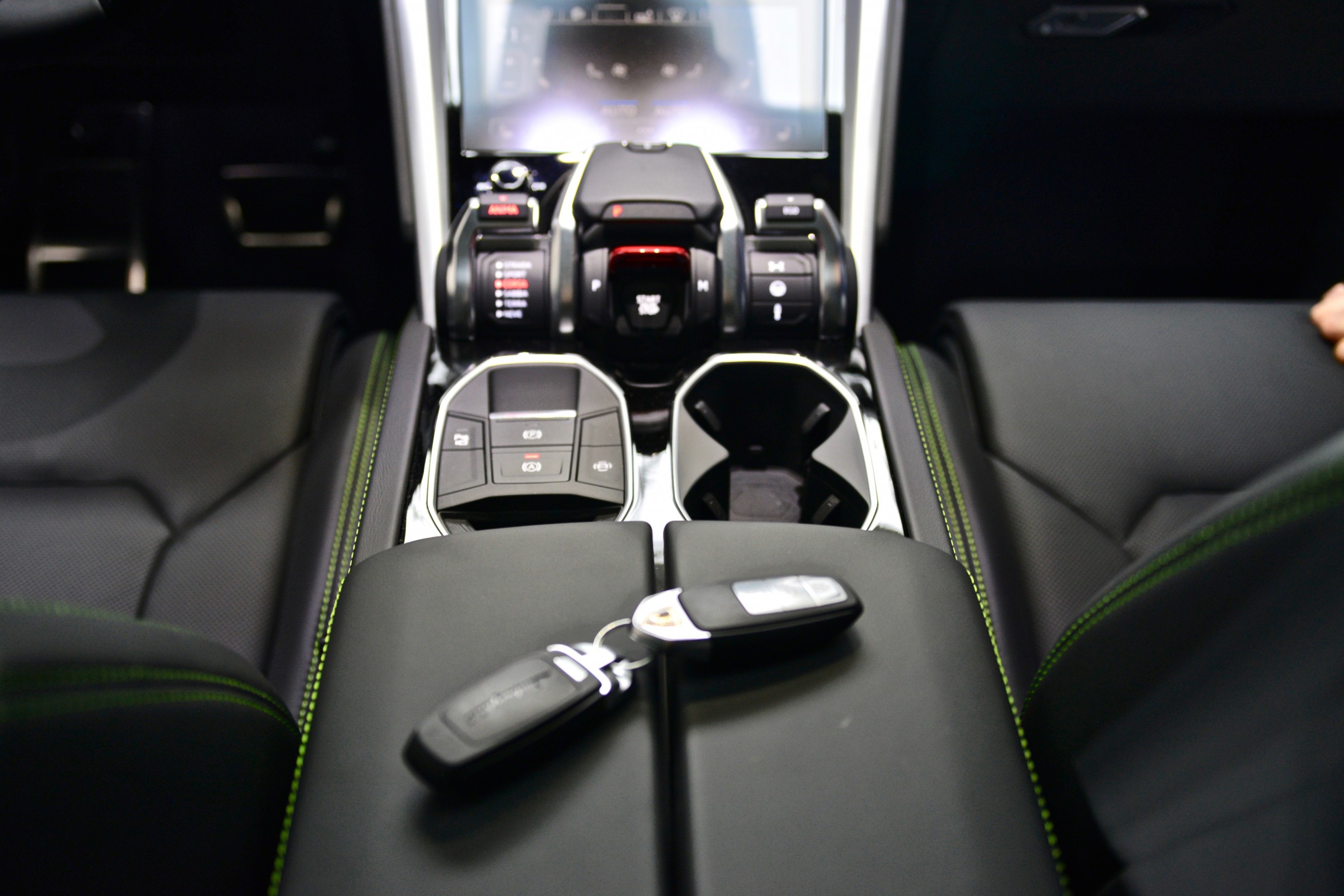2020 Lamborghini Urus, 12/14