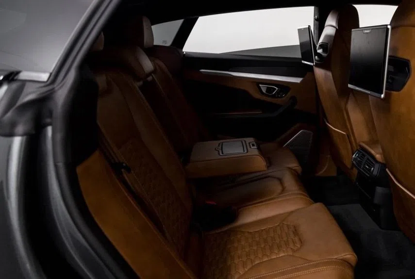 2020 Lamborghini Urus interior, seats
