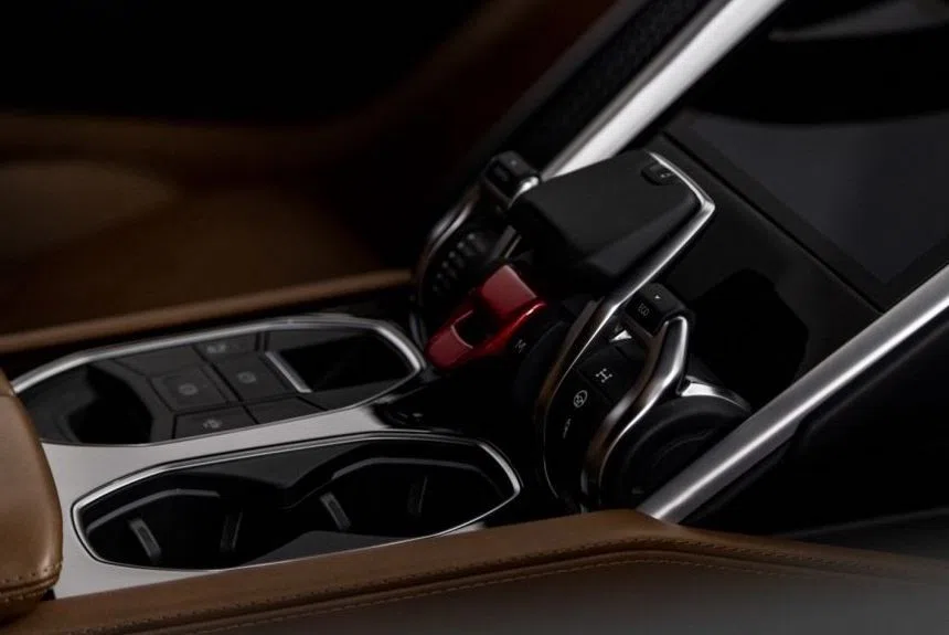 2020 Lamborghini Urus interior, center console