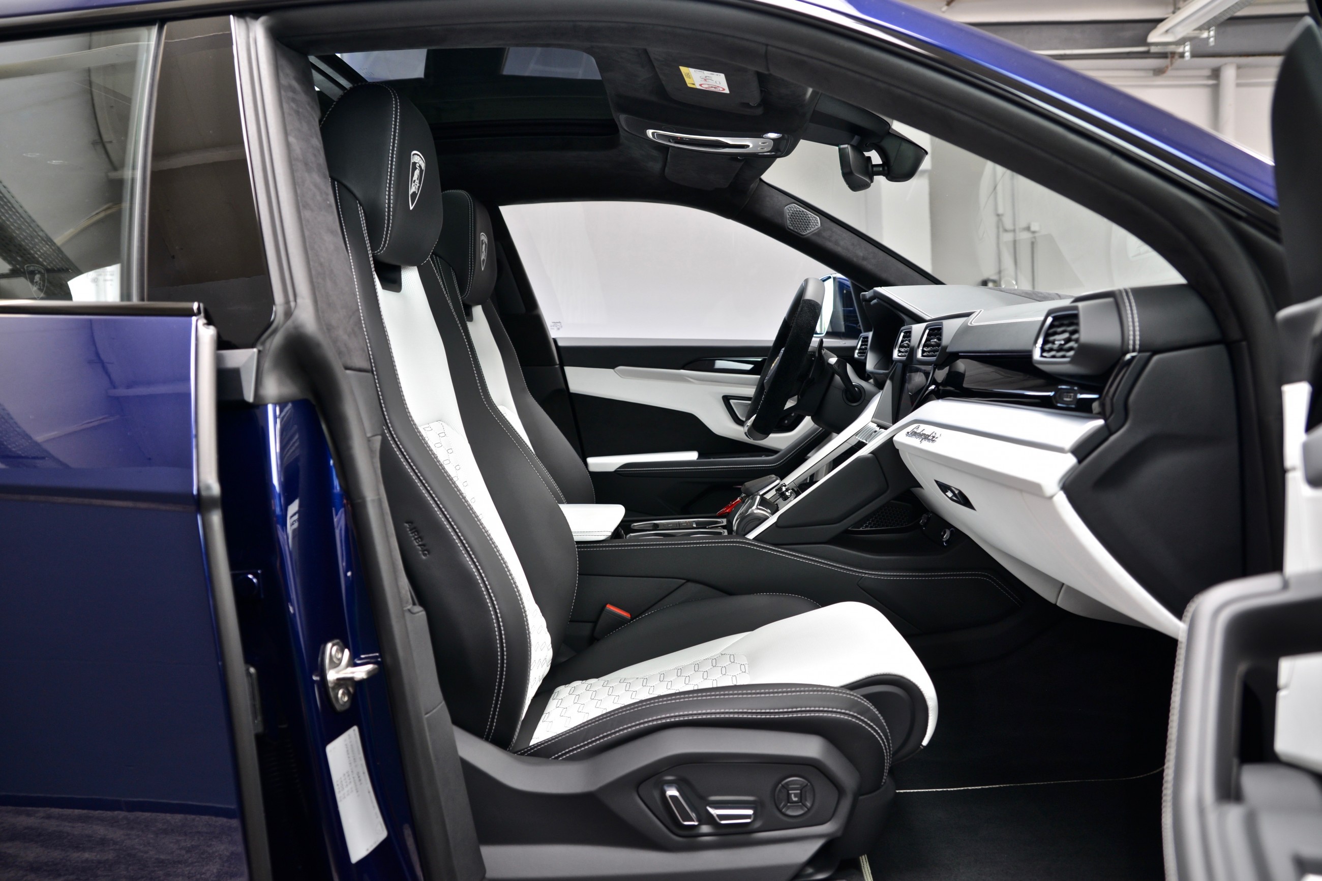 2020 Lamborghini Urus, 9/20