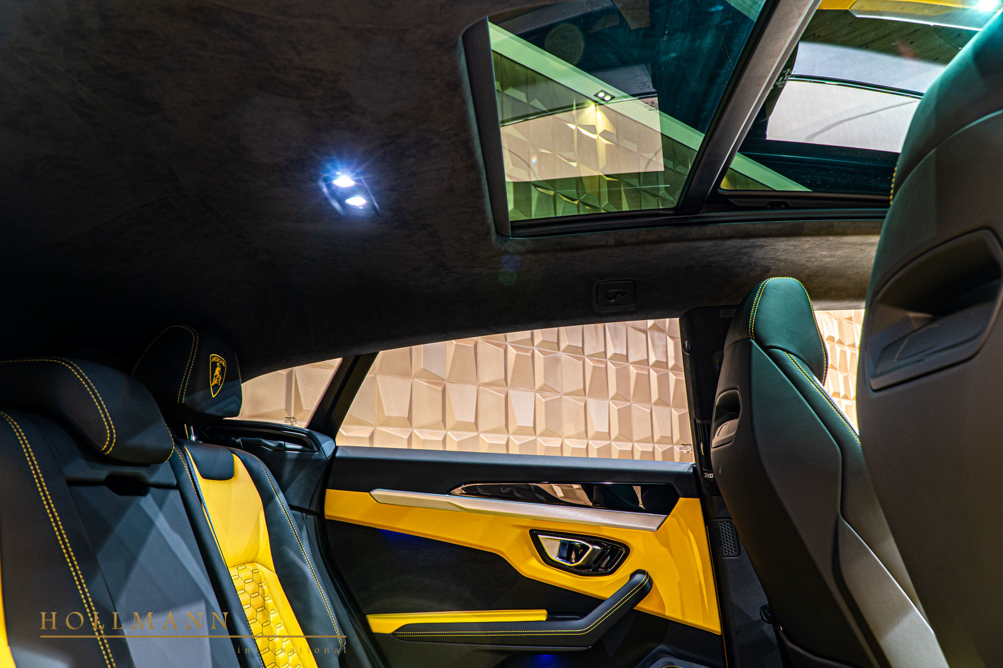 2020 Lamborghini Urus, 15/20