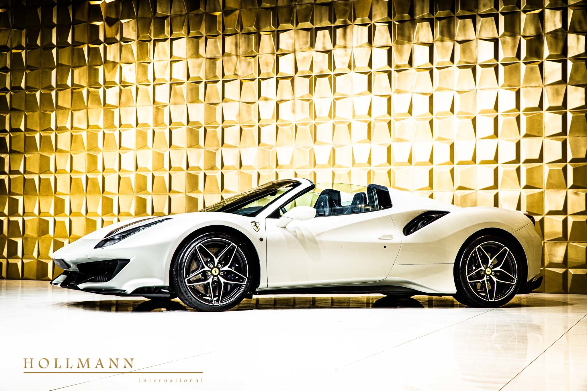 2020 Ferrari 488 Pista Spider, 3/18