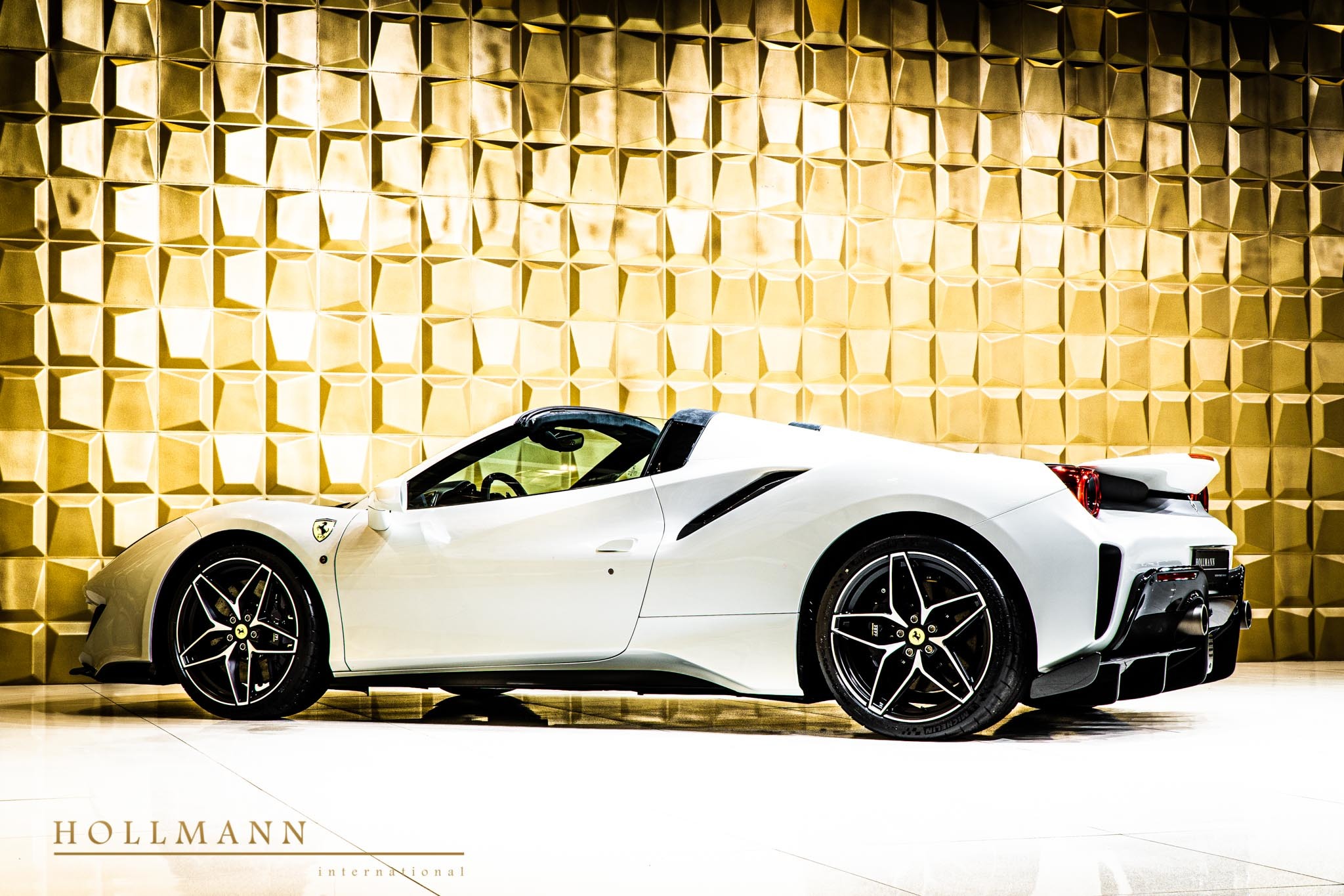 2020 Ferrari 488 Pista Spider, 5/18