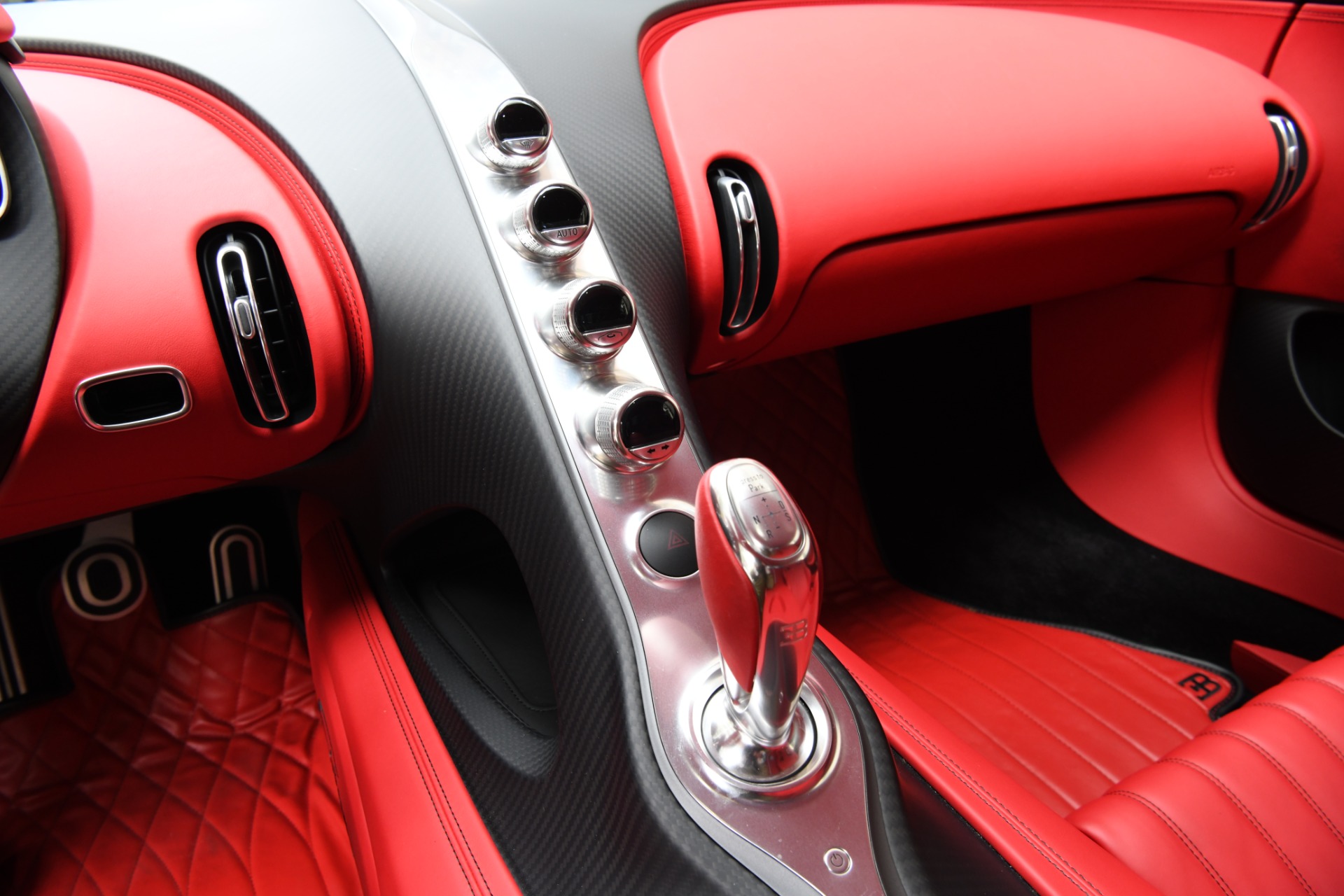 2019 BUGATTI CHIRON, 15/19