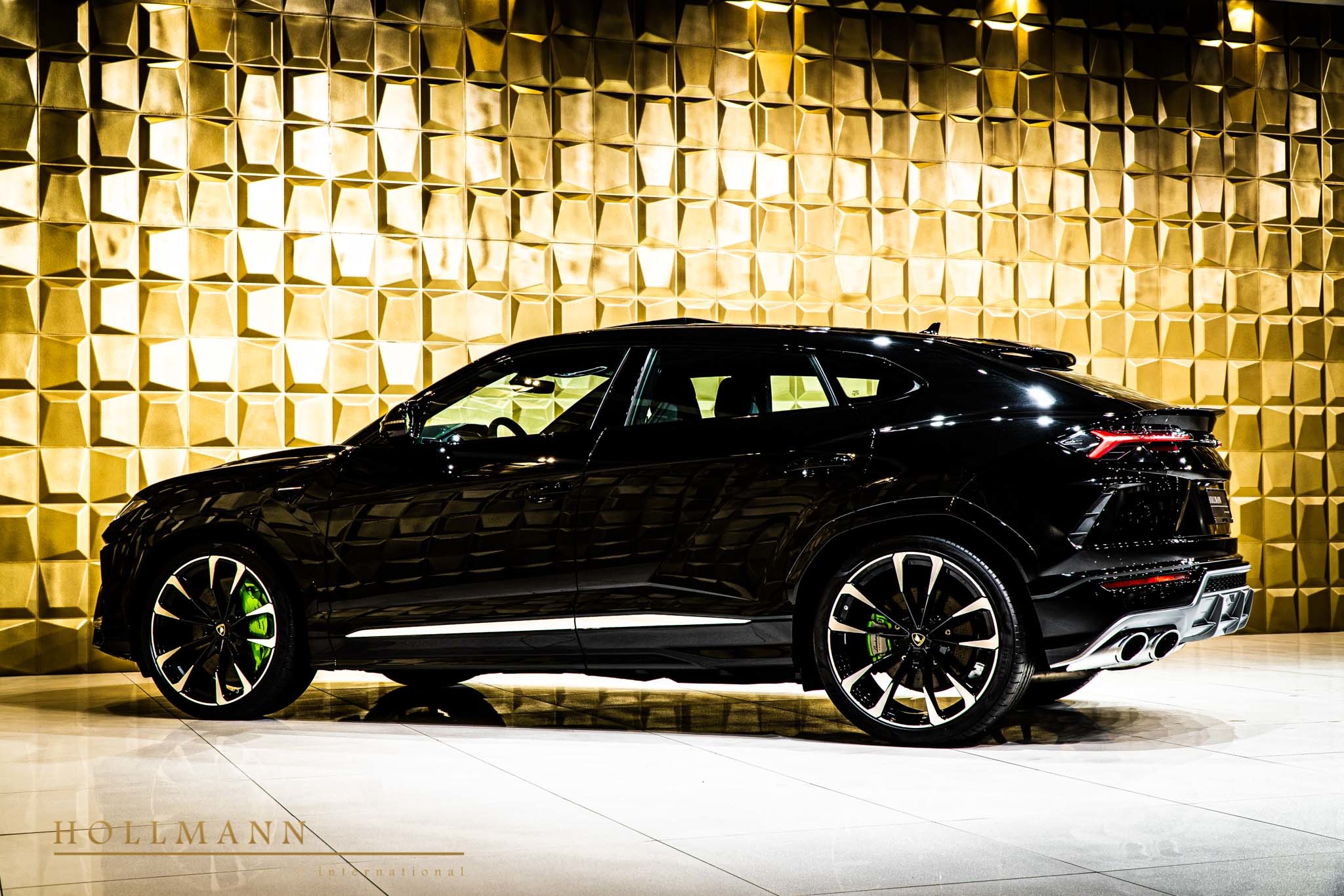 2020 Lamborghini Urus, 4/19