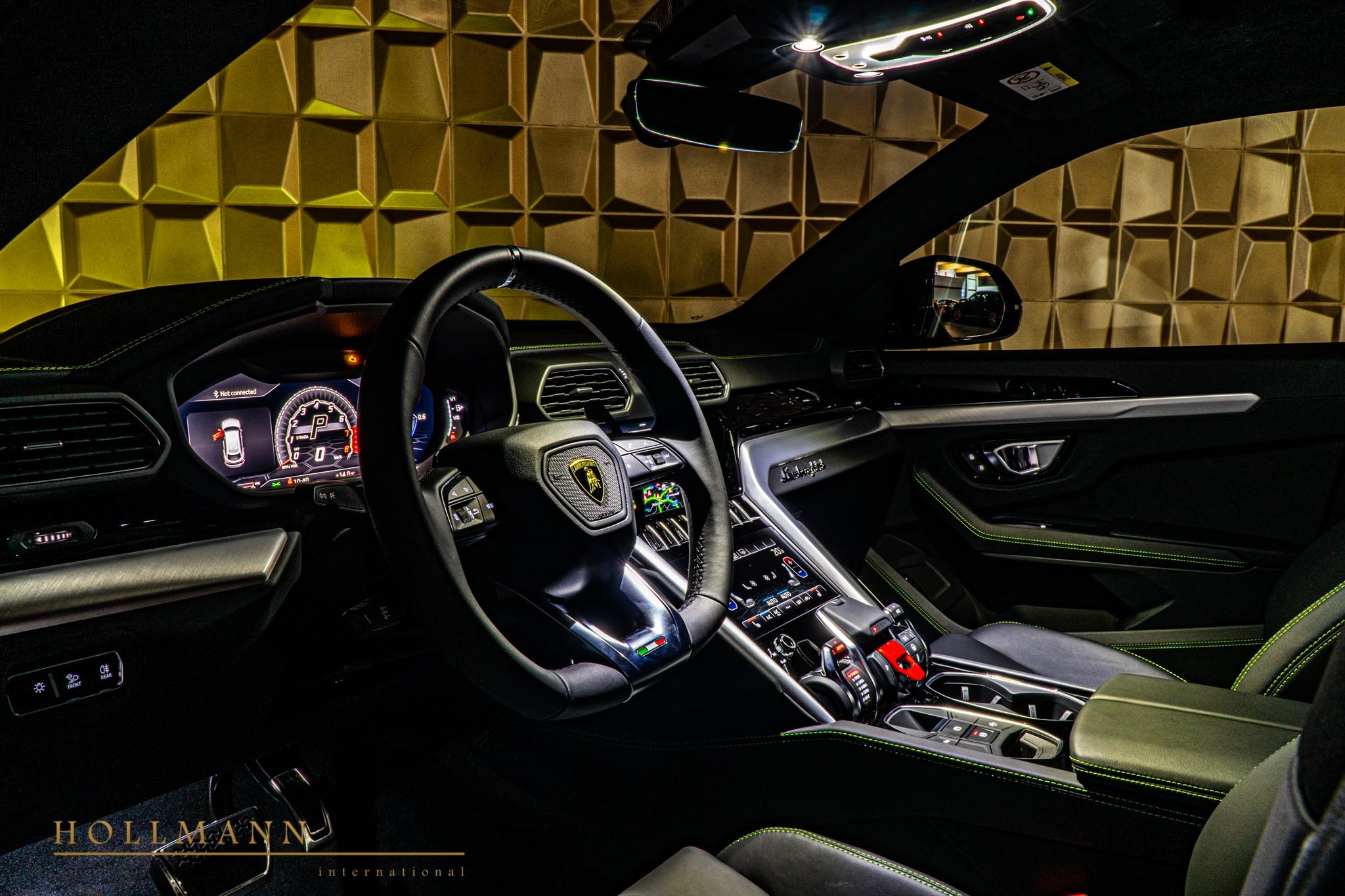 2020 Lamborghini Urus, 13/19
