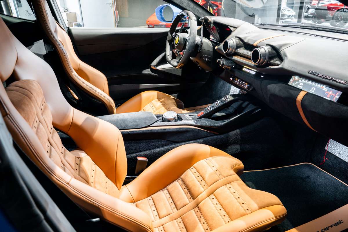 2020 Ferrari 812 Superfast, 2/15