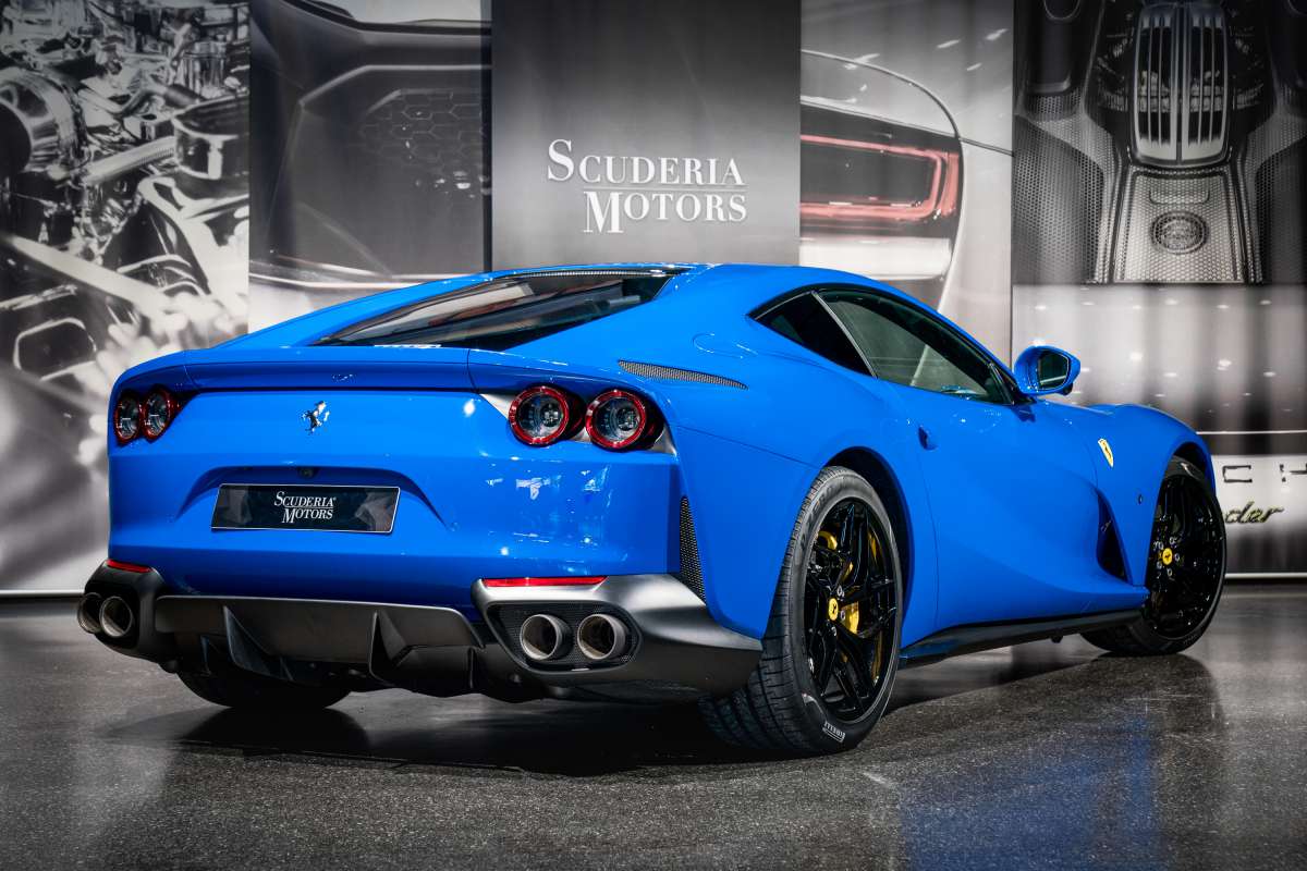 2020 Ferrari 812 Superfast, 4/15
