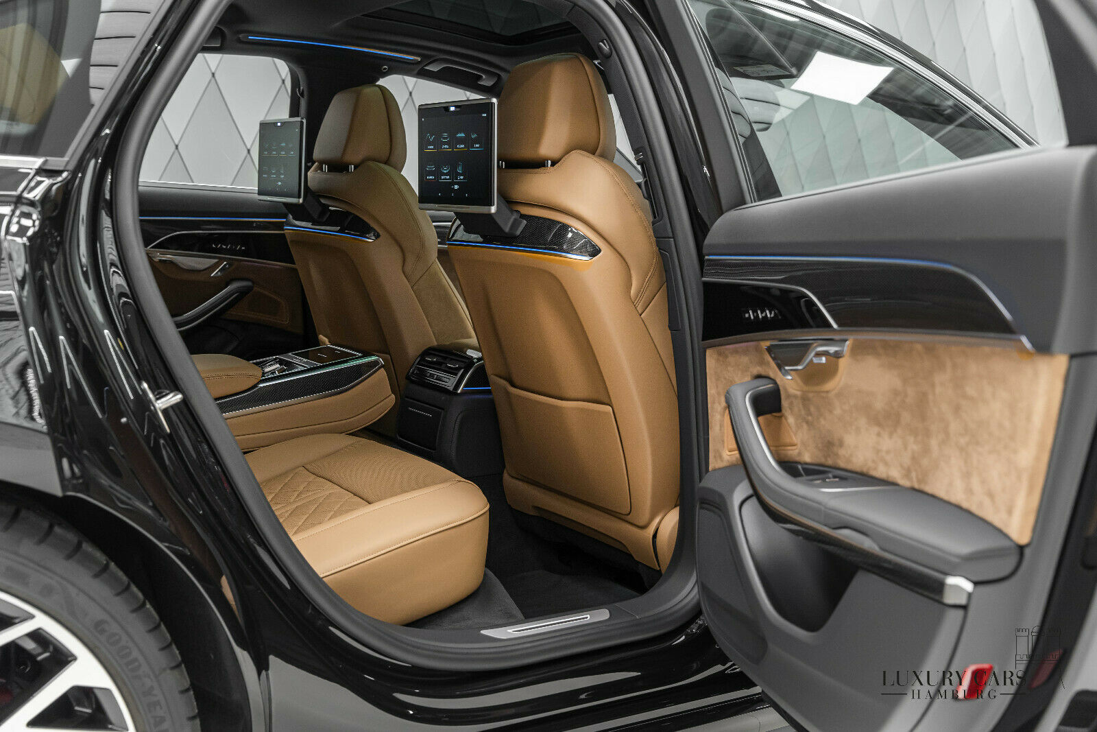 2020 Audi S8, 13/20