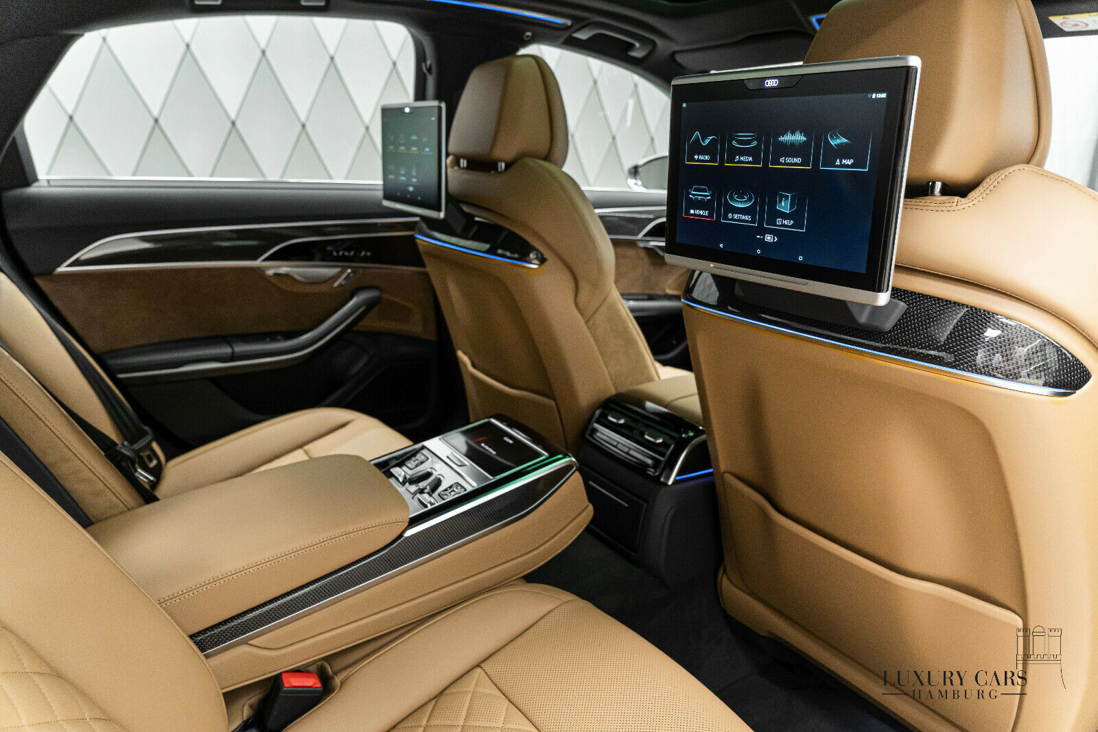 2020 Audi S8, 14/20