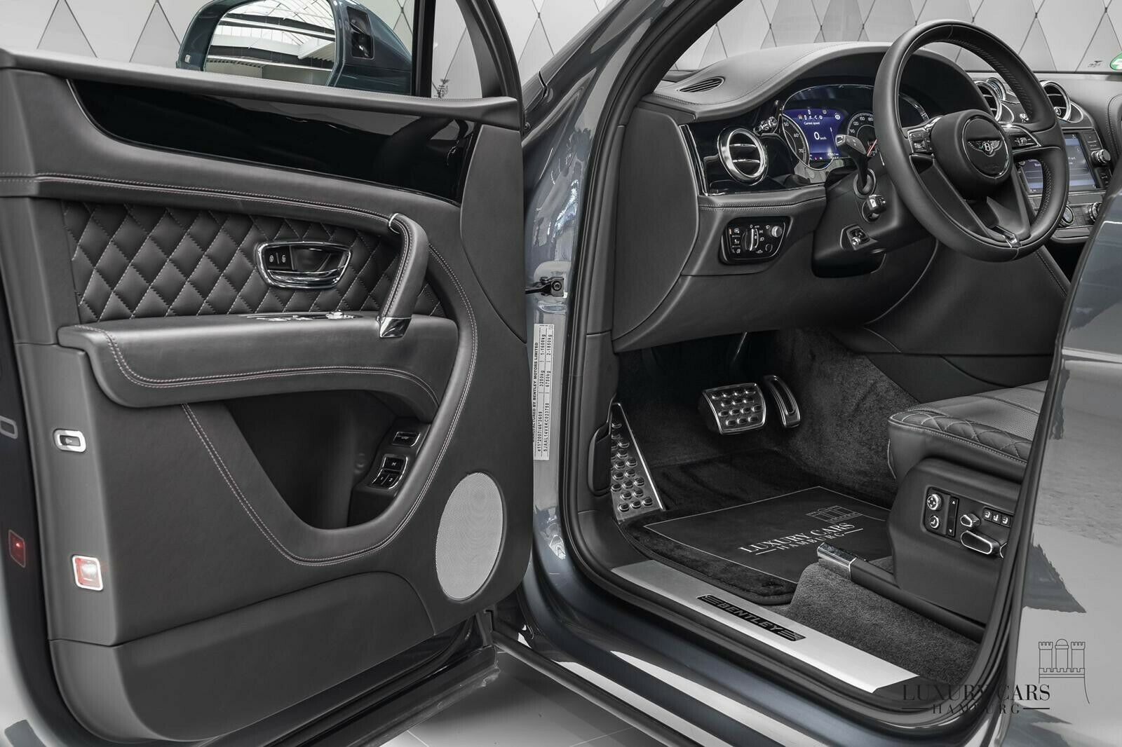 2018 Bentley Bentayga V8 MULLINER, 12/20