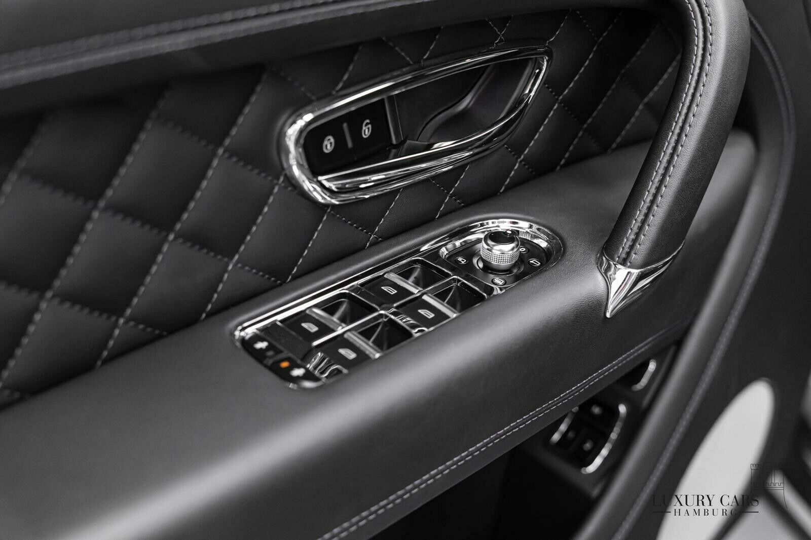 2018 Bentley Bentayga V8 MULLINER, 14/20