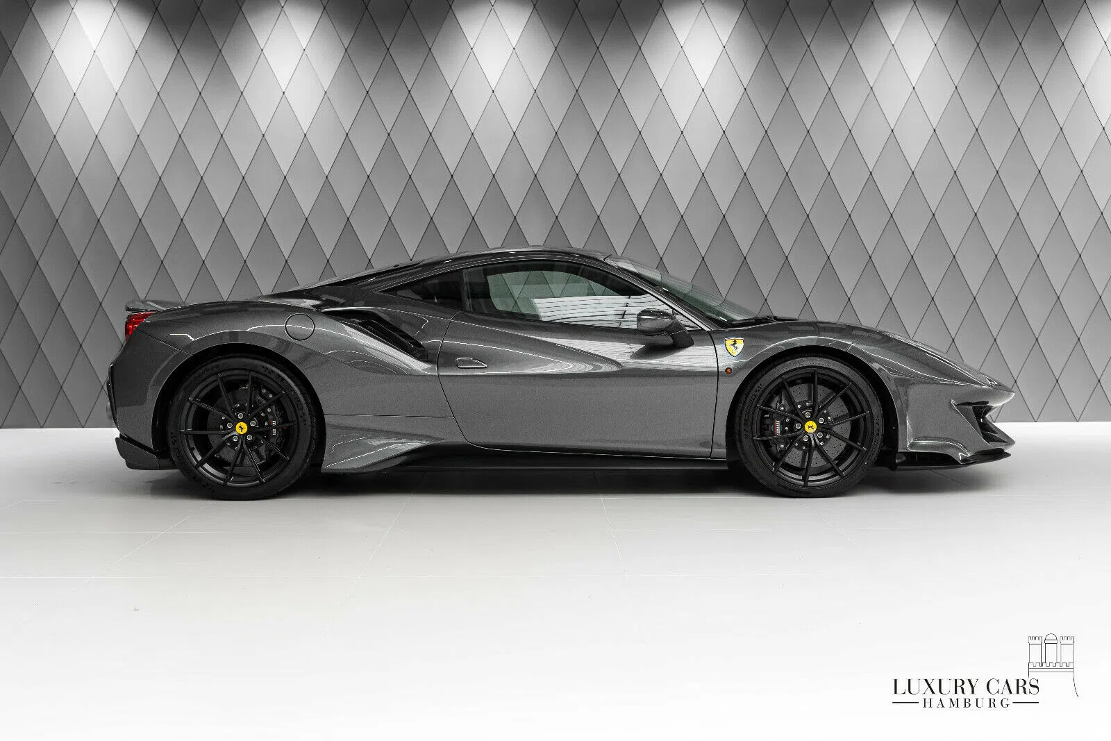 2020 Ferrari 488 Pista