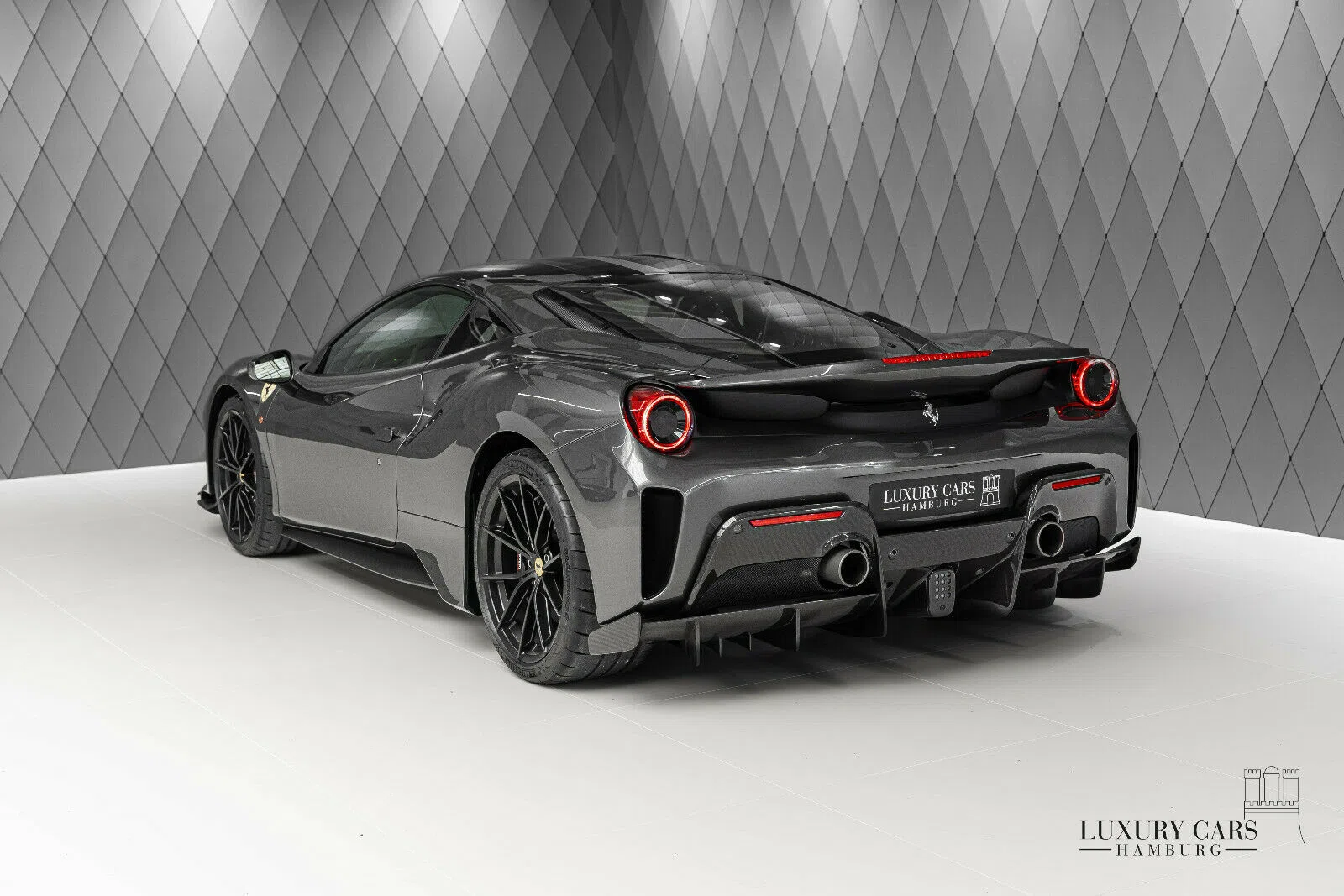 2020 Ferrari 488 Pista for sale, exterior, Grigio Silverstone
