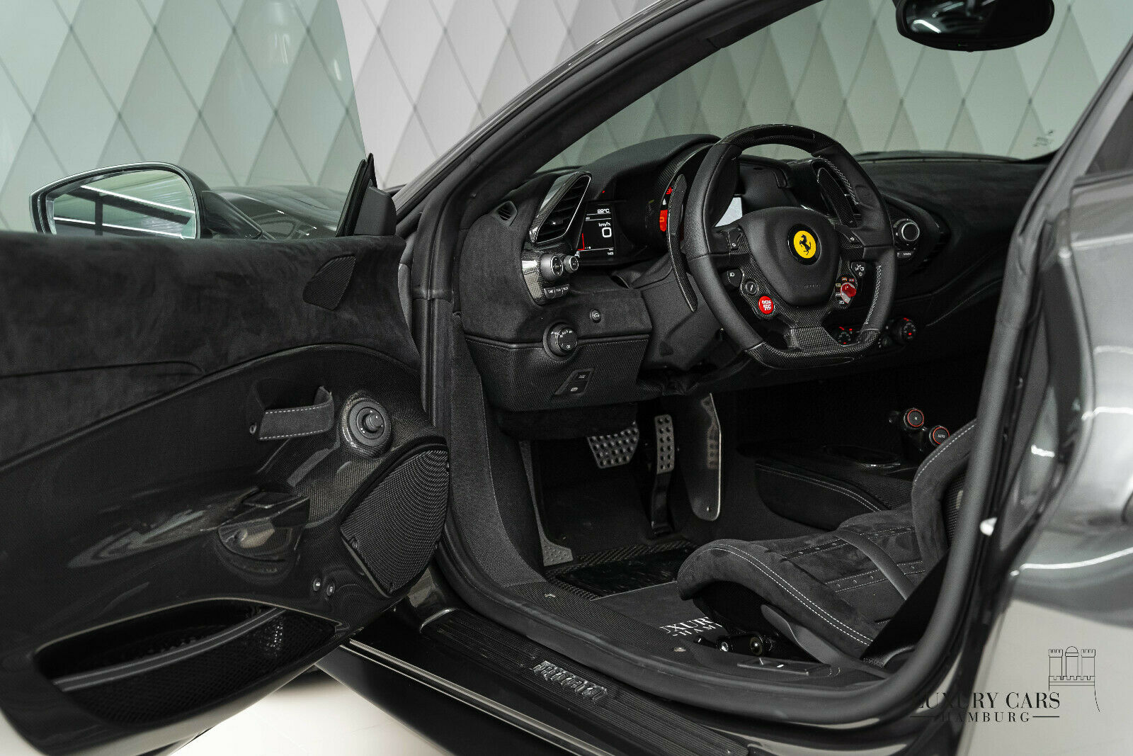2020 Ferrari 488 Pista, 7/20