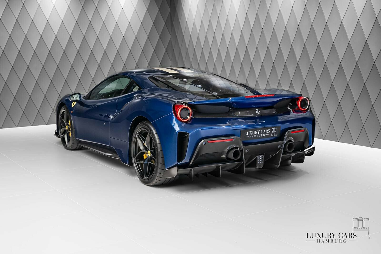 2020 Ferrari 488 Pista, 4/20