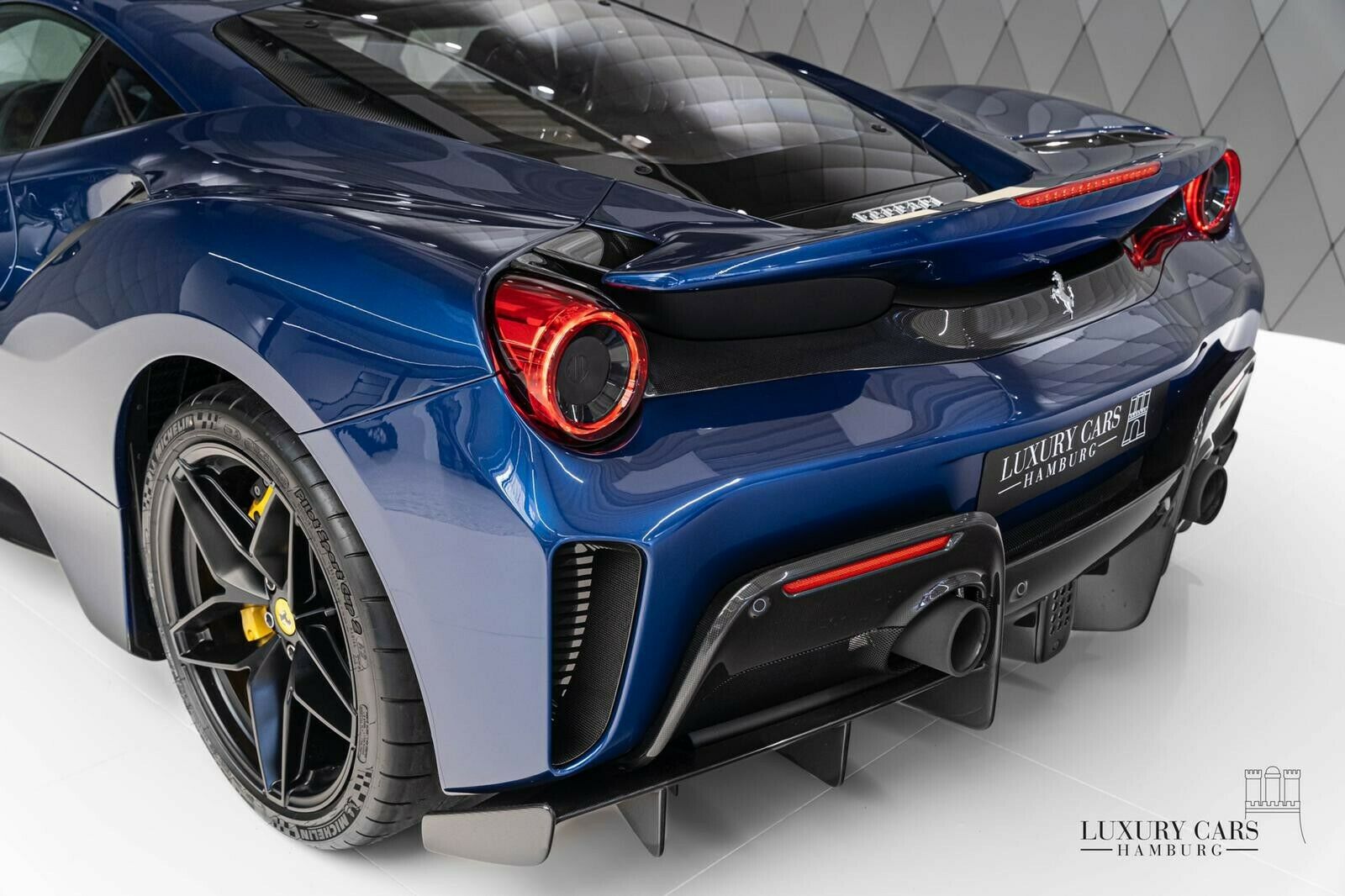 2020 Ferrari 488 Pista, 6/20
