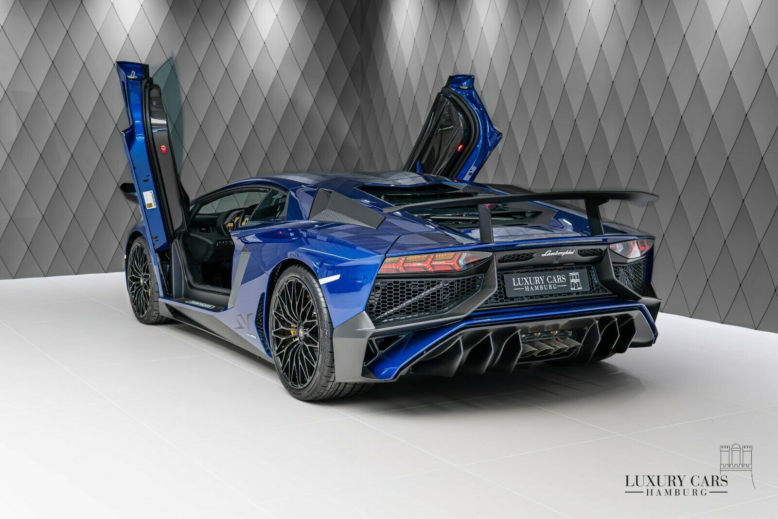 2018 Lamborghini Aventador LP 750-4 SV Coupe "1 of 600", 7/20