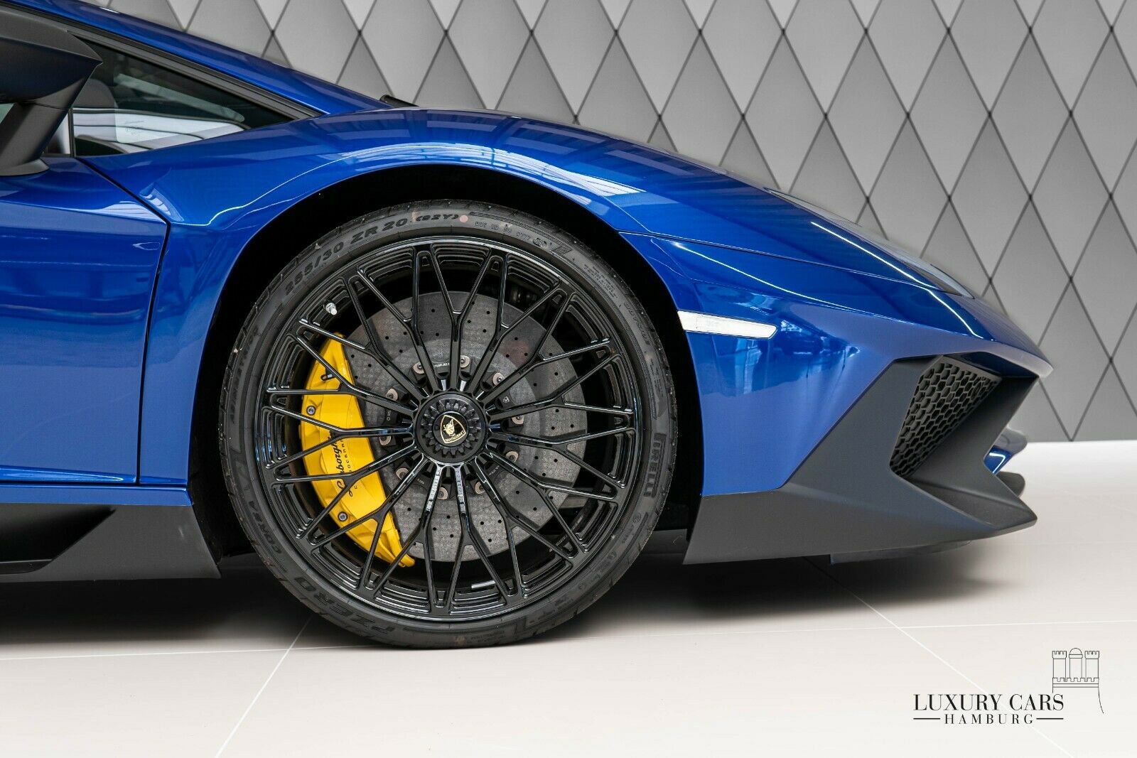 2018 Lamborghini Aventador LP 750-4 SV Coupe "1 of 600", 9/20