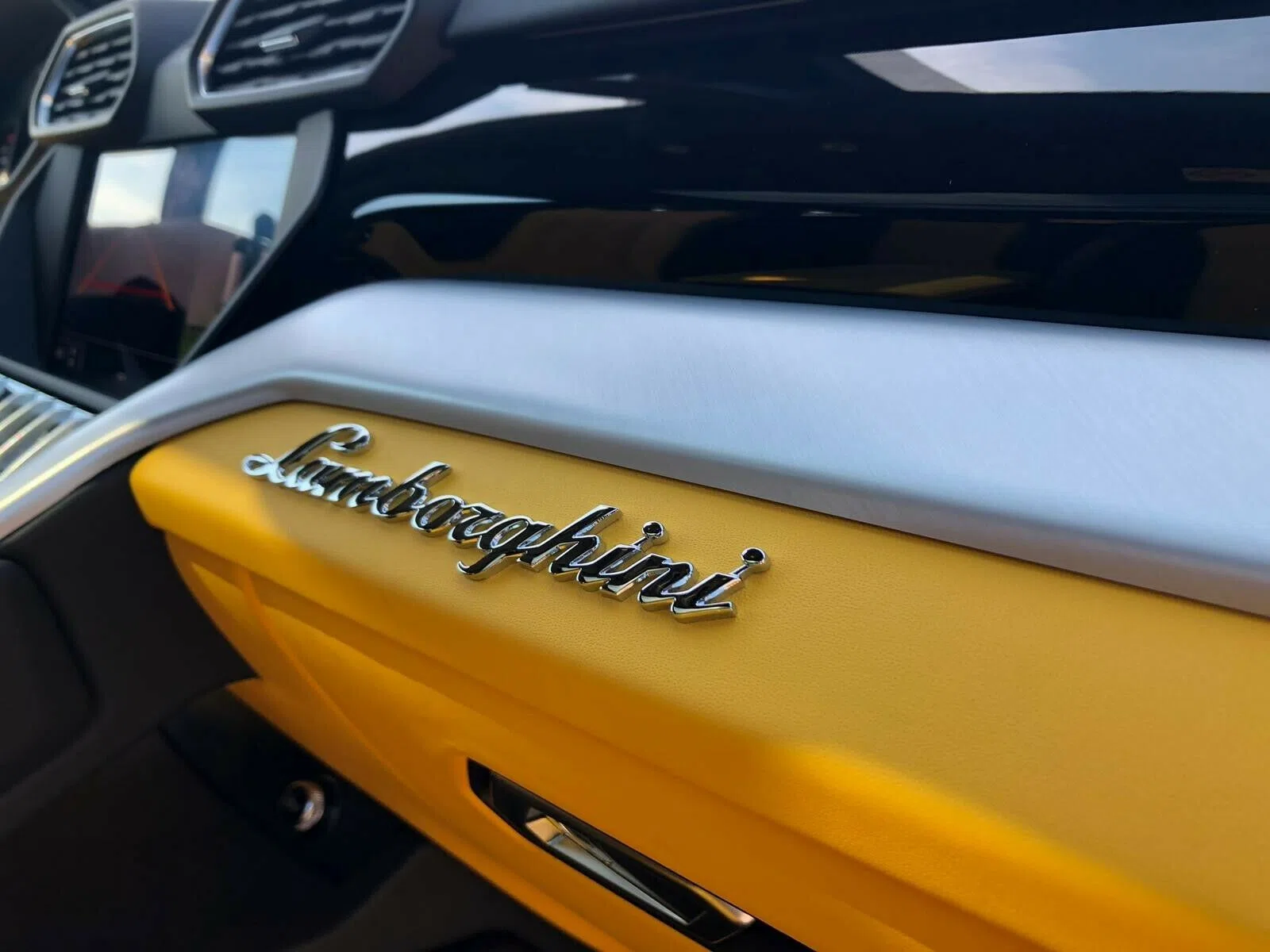 2020 Lamborghini Urus, detail