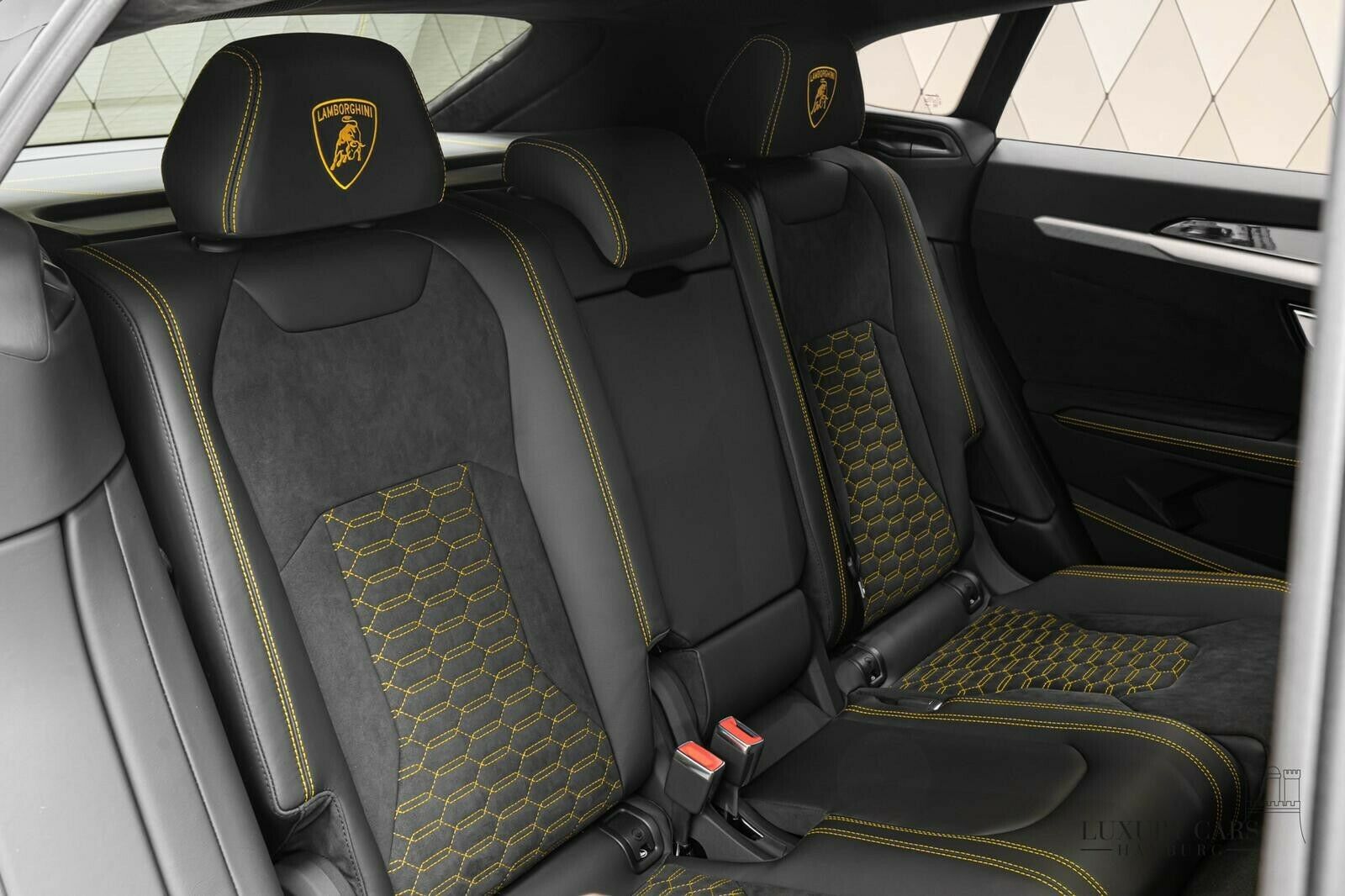 2020 Lamborghini Urus, 10/20
