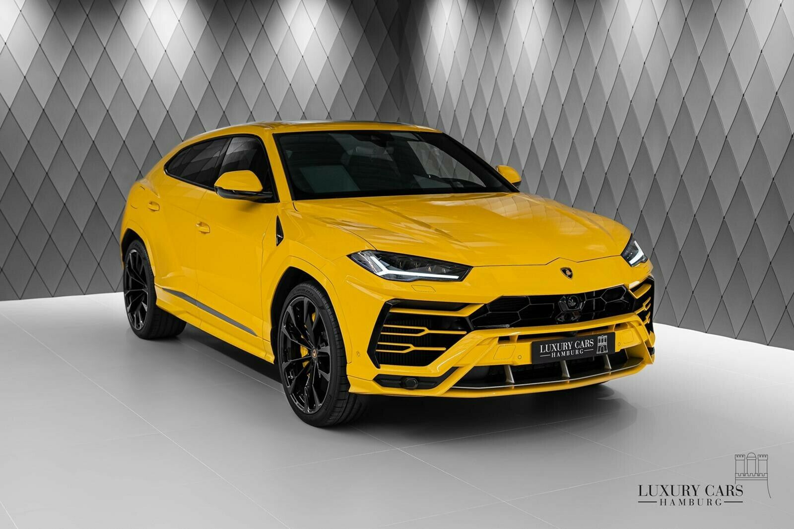 2020 Lamborghini Urus, 20/20