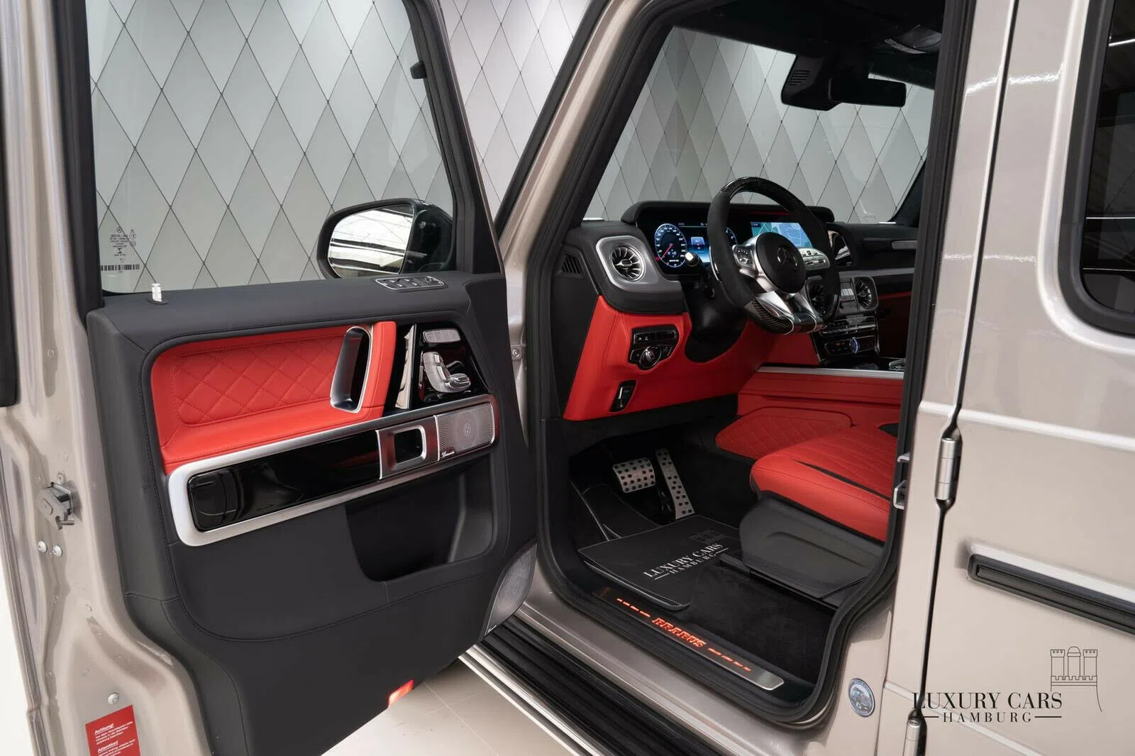 2020 BRABUS G 700 interior, Red
