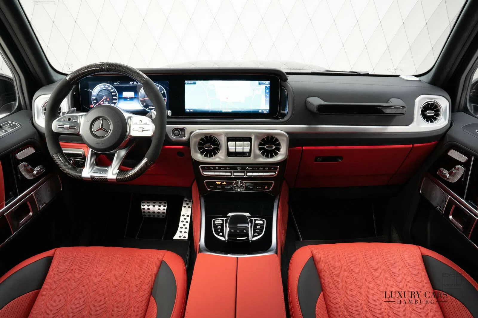 2020 BRABUS G 700 interior, Red