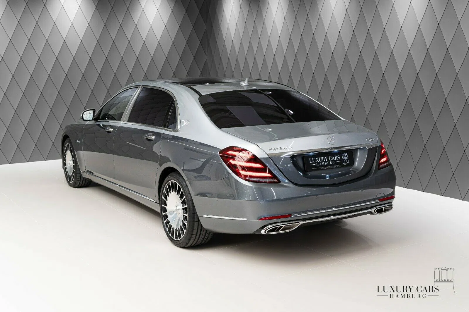 2020 Mercedes-Maybach S 560 2020 DUO TONE for sale, exterior, Antracite Blue with Gold