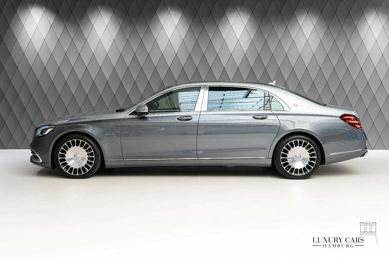 2020 Mercedes-Maybach S 560 2020 DUO TONE for sale, exterior, Antracite Blue with Gold